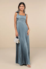 Gorgeous Purpose Emerald Satin Pleated Sleeveless Bow Maxi Dress