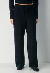 Essential Cashmere Appraisal Pant - BLACK