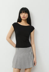 Chill Mira T-Shirt - BLACK