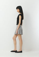 Chill Mira T-Shirt - BLACK