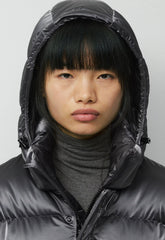 The Super Puff™ Shorty - Liquid Shine - ELEGANT CHARCOAL
