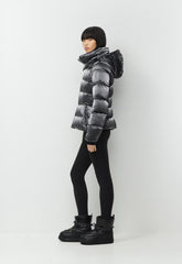 The SuperSnug Puff™ - Liquid Shine - ELEGANT CHARCOAL