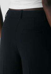The Effortless Pant™ Curve-Fit - Crepette™ - BLACK