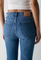 Denim Forum 001 Slim Hi-Rise Bootcut Jean - 5 YRS KISS N TELL BLEU
