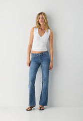 Denim Forum 002 Slim Lo-Rise Bootcut Jean - 5 YRS KISS N TELL BLEU