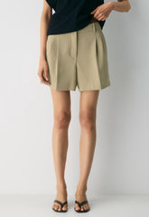 The Effortless Short™ Mid-Thigh - Crepette™ - MARTINI OLIVE