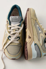 Autry Hyperway Low-Top Sneakers