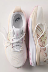 ASICS GEL-Kayano 33 Sneakers