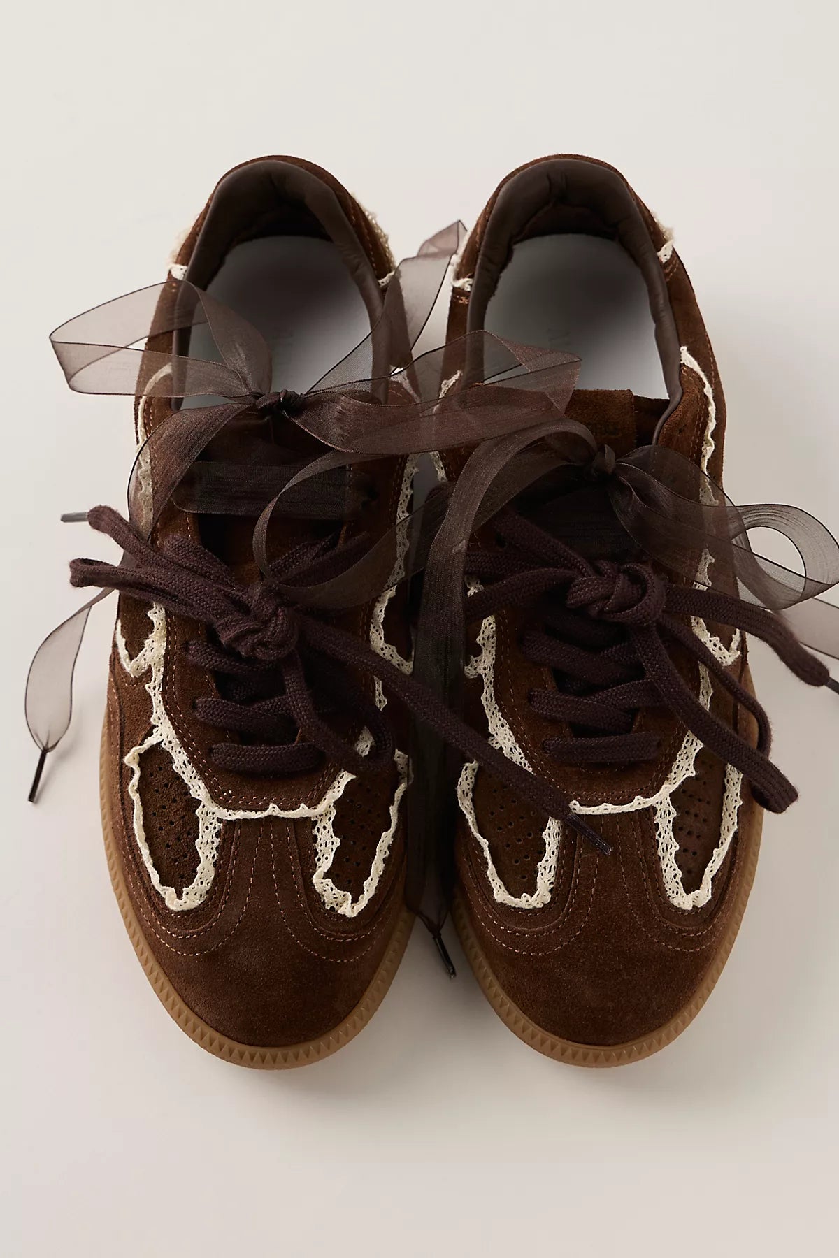 ALOHAS Tb.490 Crochet Sneakers