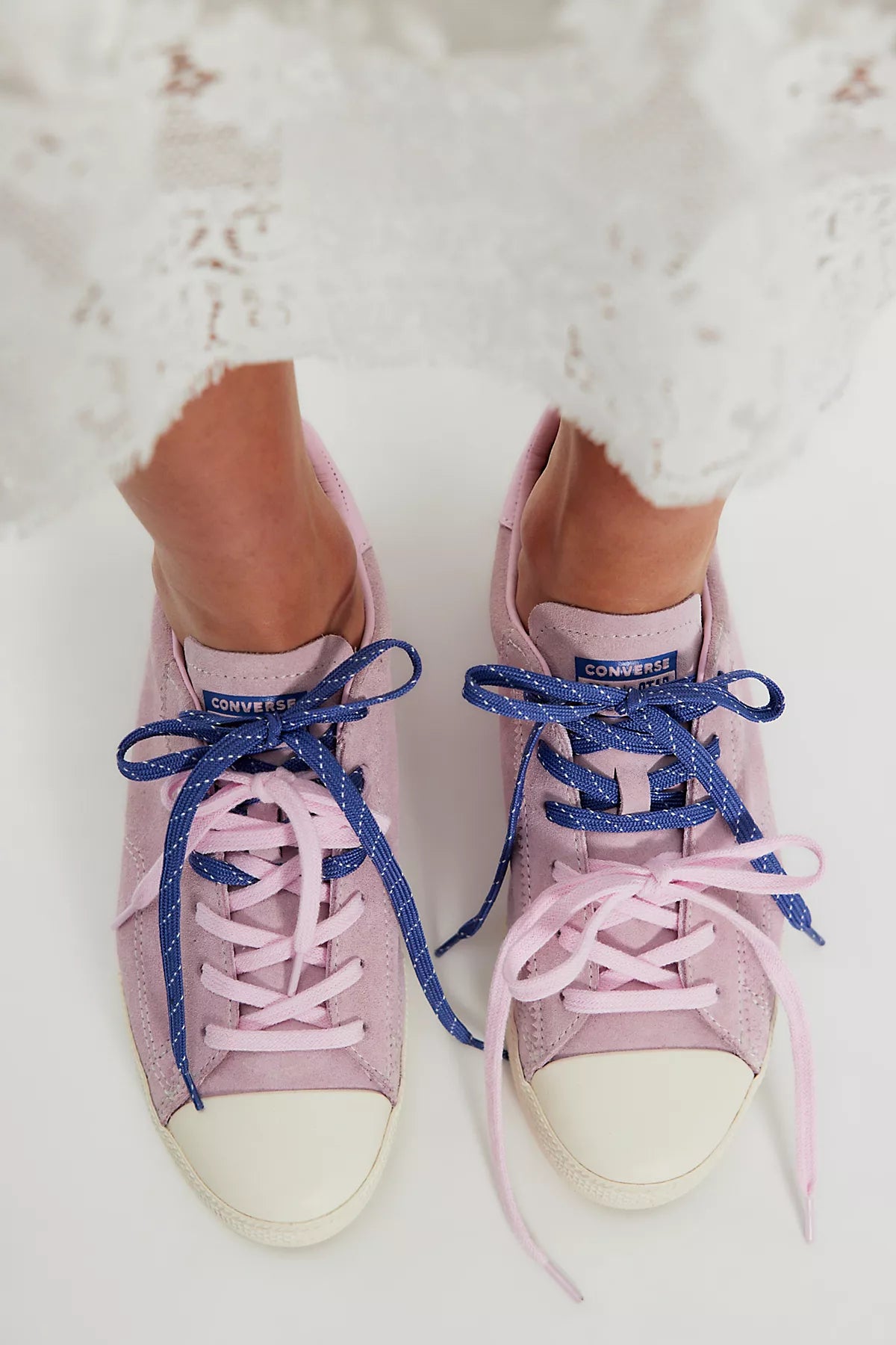 Chuck Taylor Lo Pro Sneakers