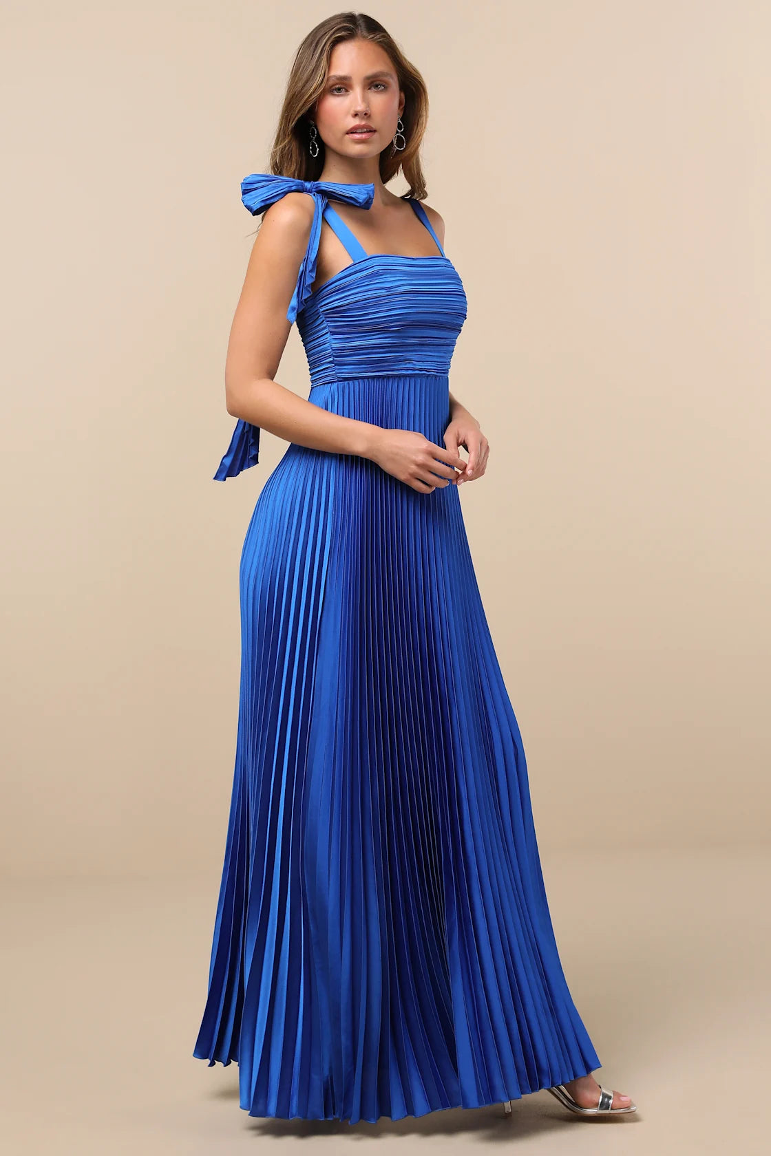 Gorgeous Purpose Emerald Satin Pleated Sleeveless Bow Maxi Dress