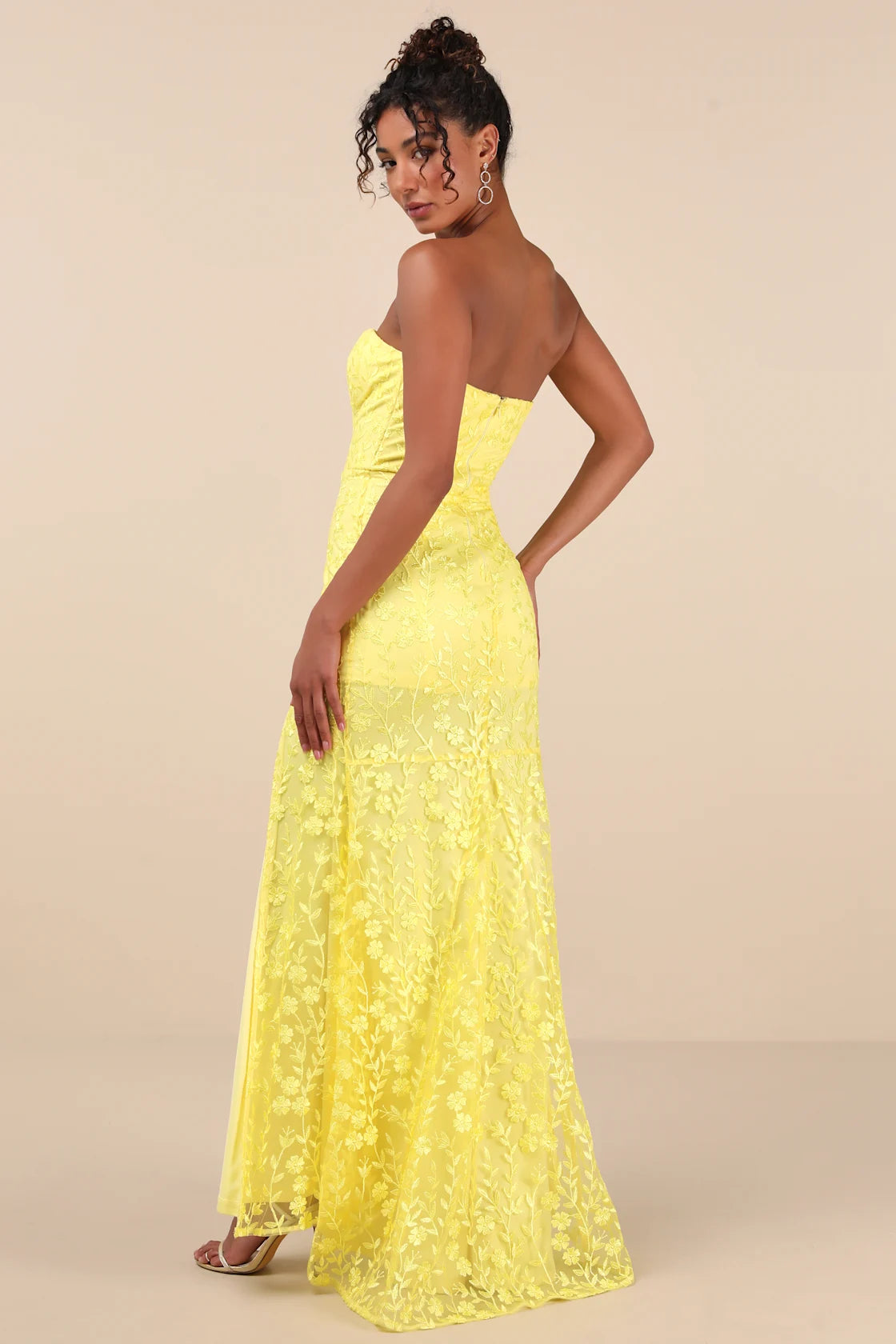 Romantic Beauty Red Floral Embroidered Strapless Maxi Dress