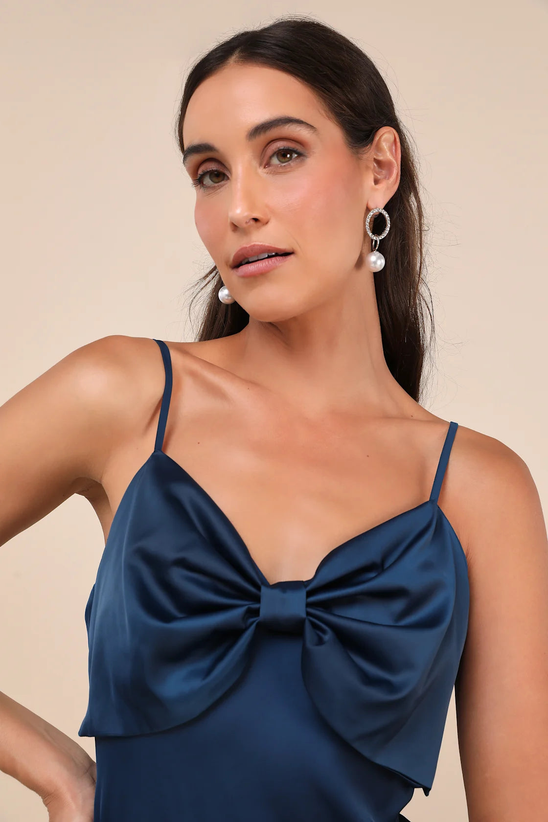 Extravagantly Sleek White Satin Sleeveless Bow Midi Dress
