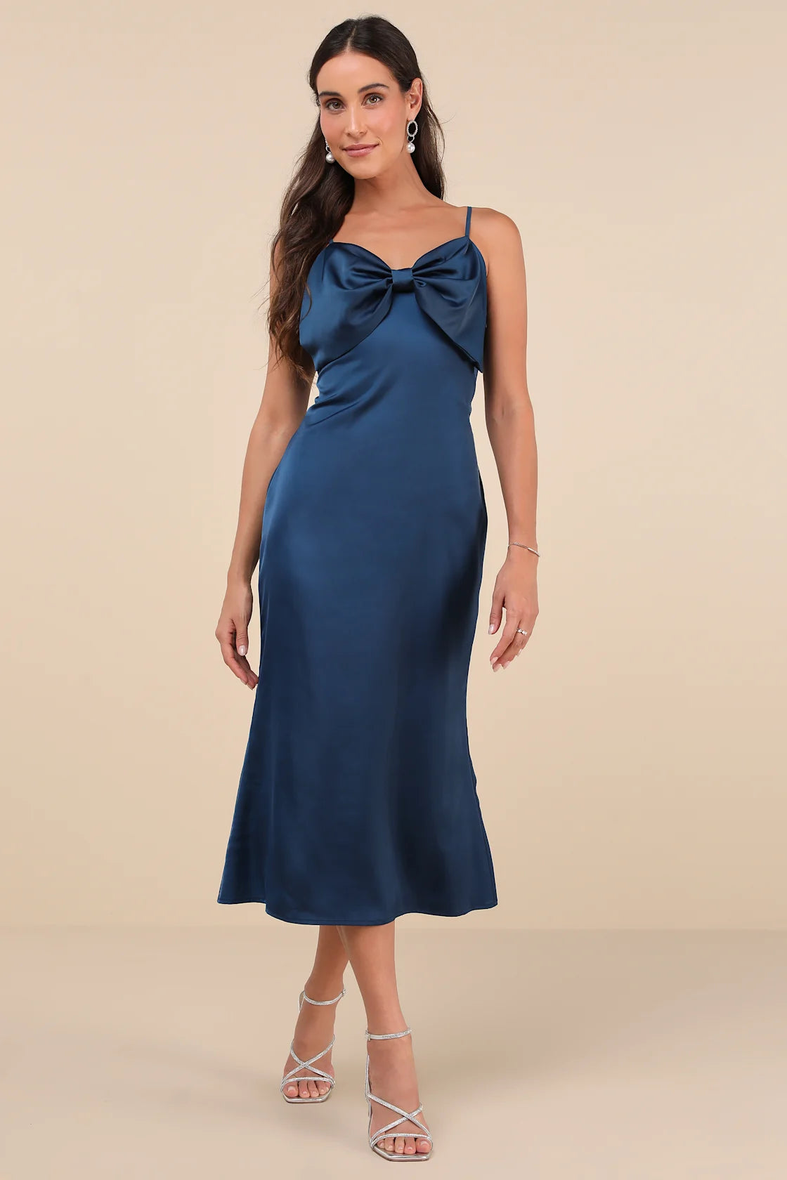 Extravagantly Sleek White Satin Sleeveless Bow Midi Dress