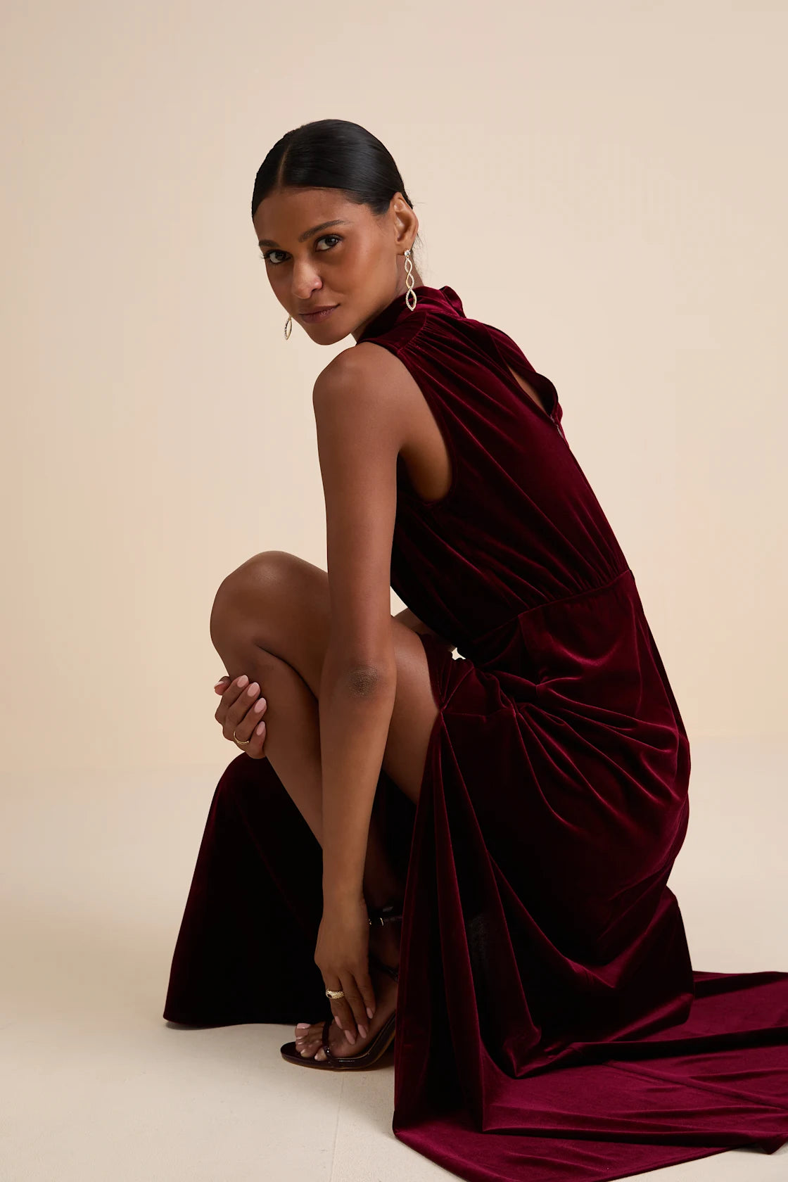 Classic Elegance Brown Velvet Sleeveless Mock Neck Maxi Dress