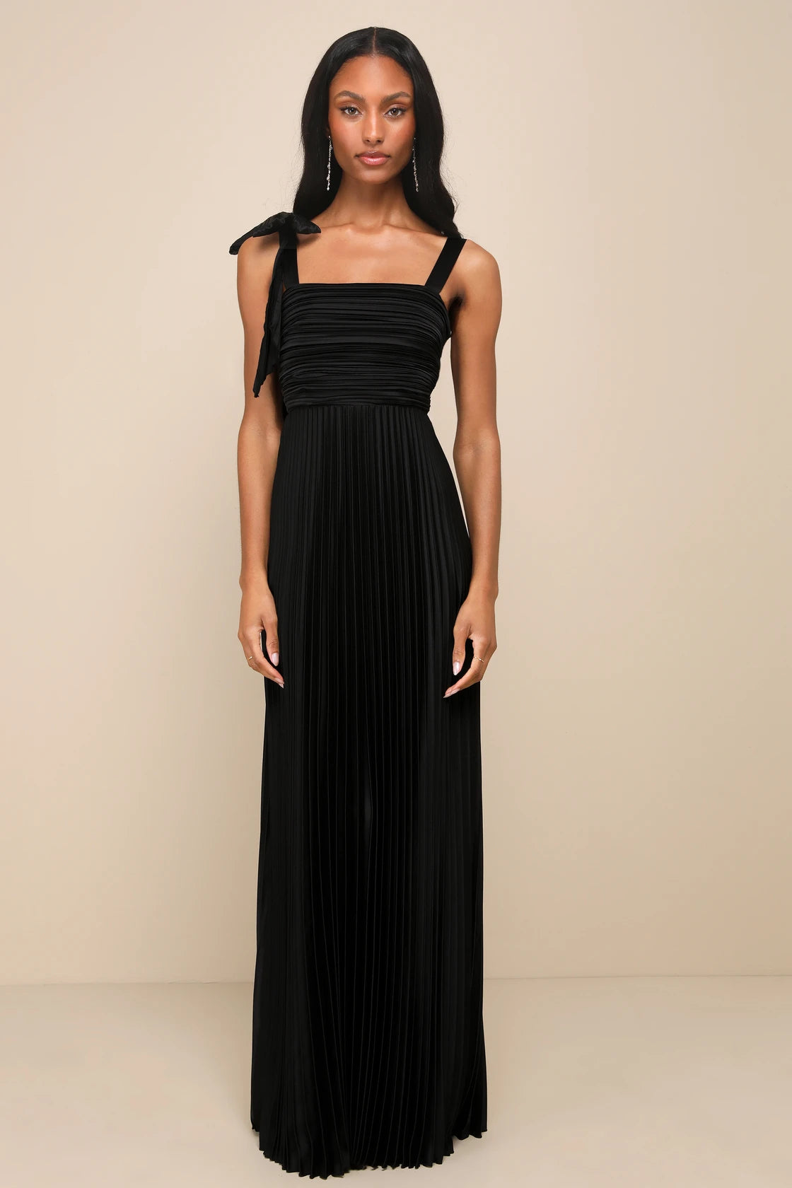 Gorgeous Purpose Emerald Satin Pleated Sleeveless Bow Maxi Dress