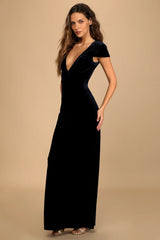 Feeling Flawless Emerald Green Velvet V-Neck Maxi Dress