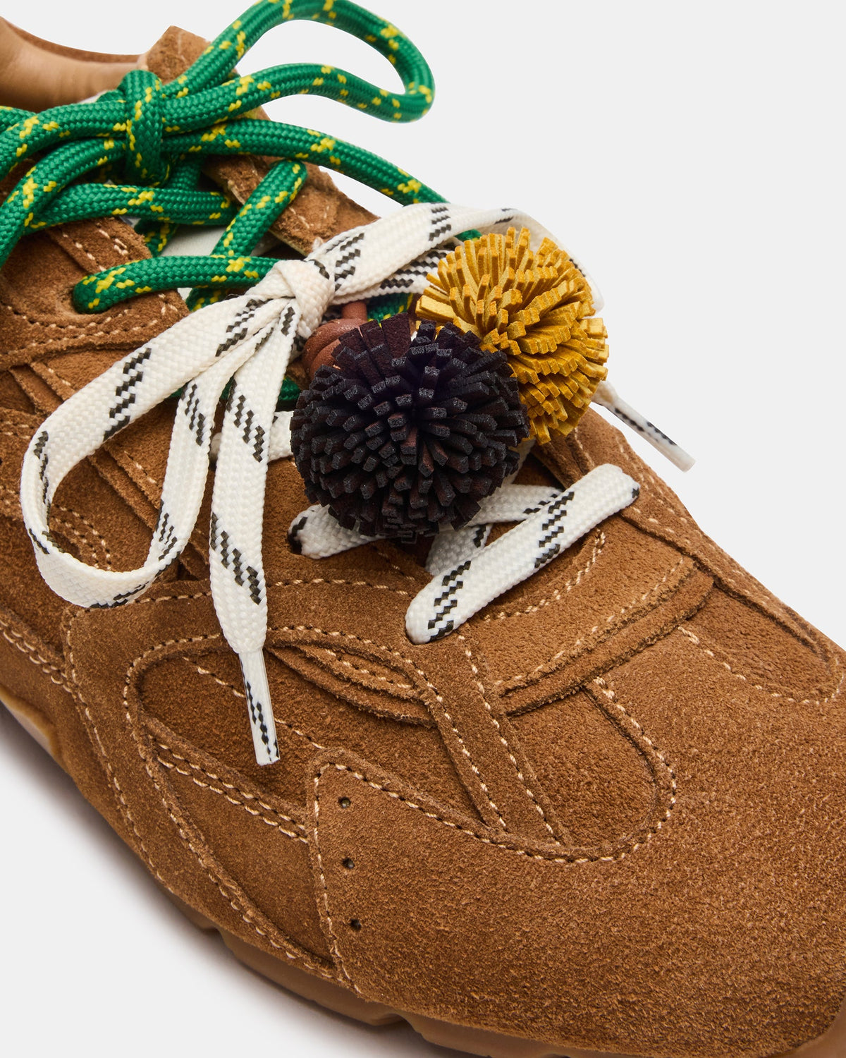 AZIEL SNEAKER & POM SHOE CHARM BROWN/MULTI BUNDLE