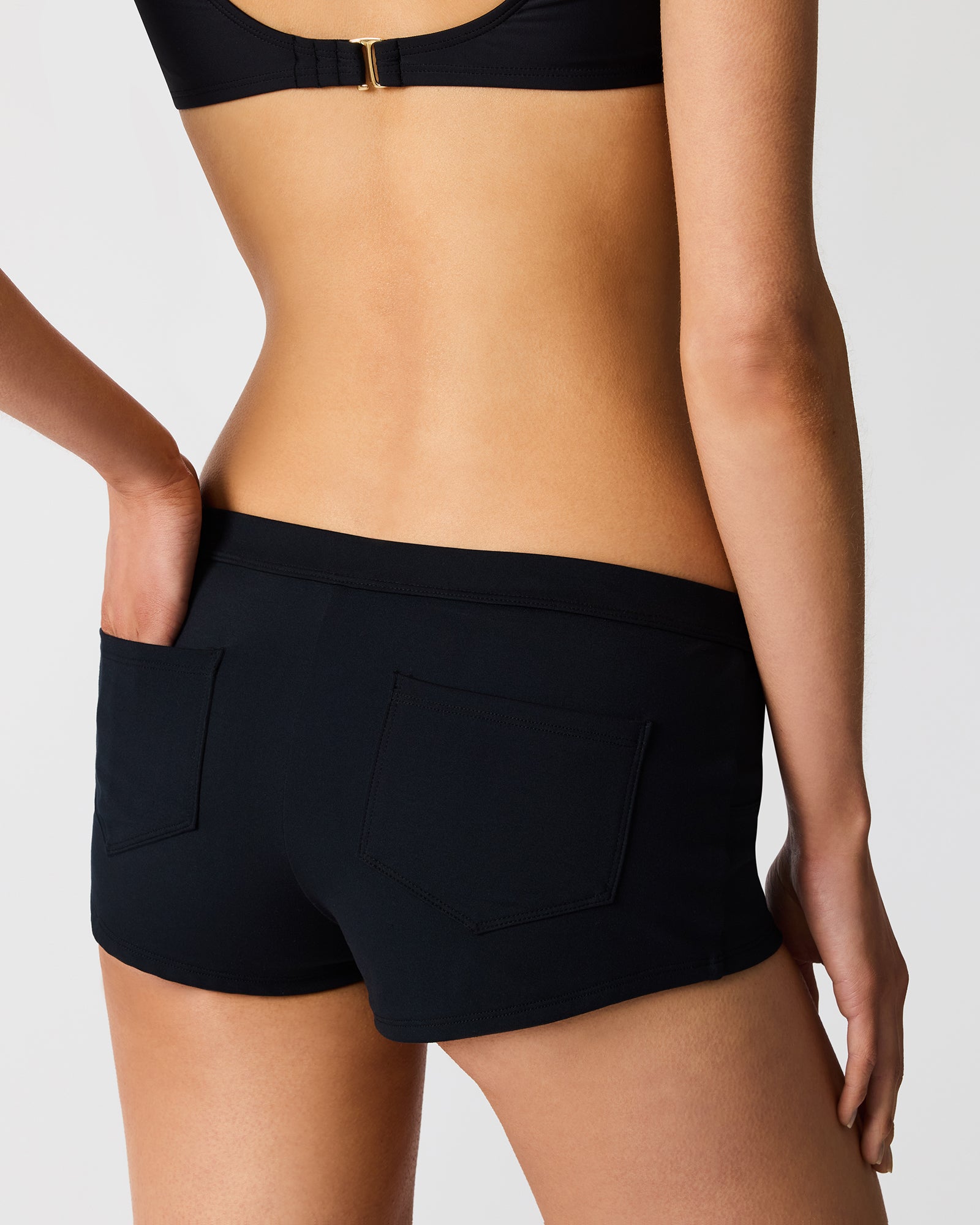 WHAT A STUD BIKINI BOTTOM BLACK