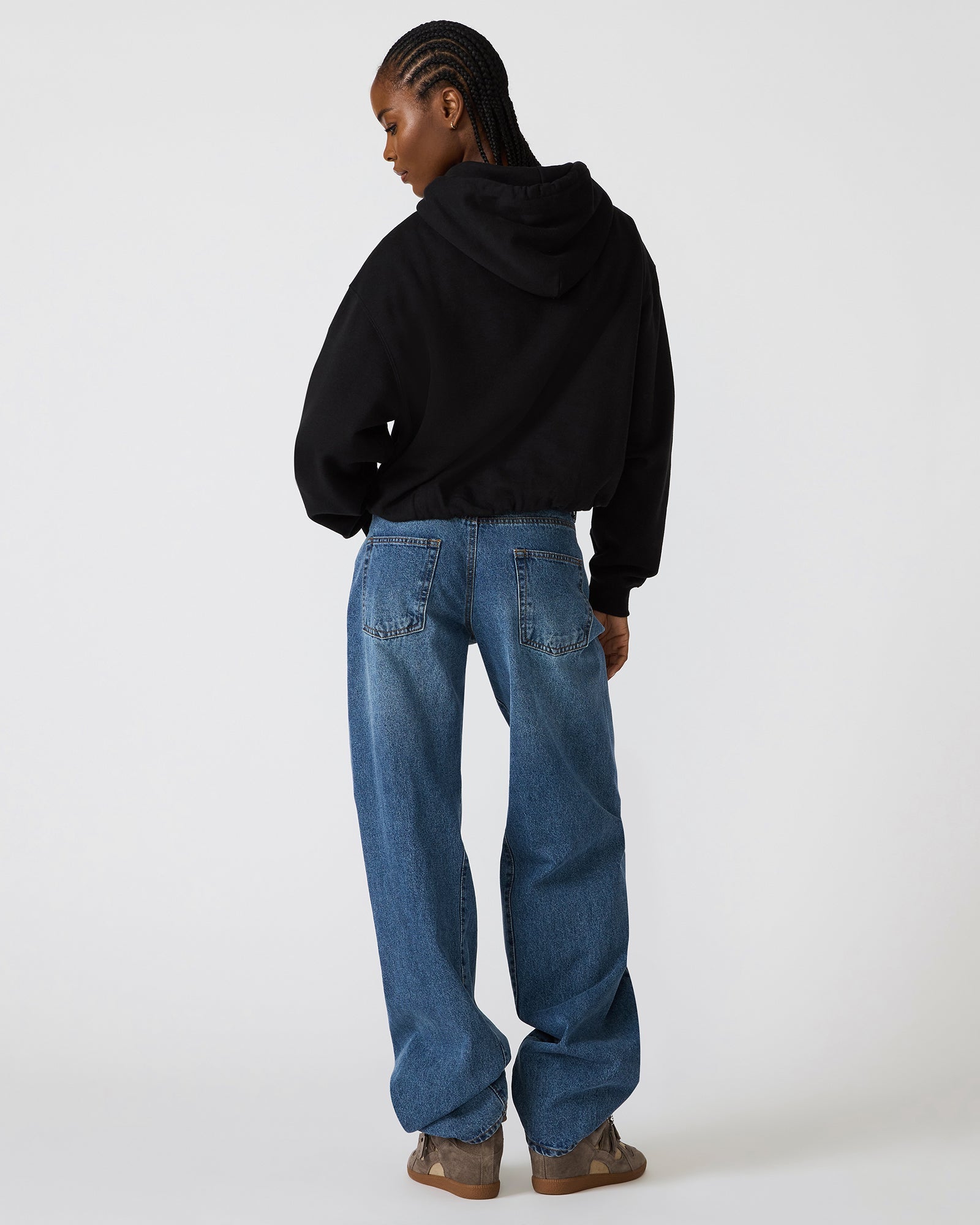 SM LOGO HOODIE BLACK