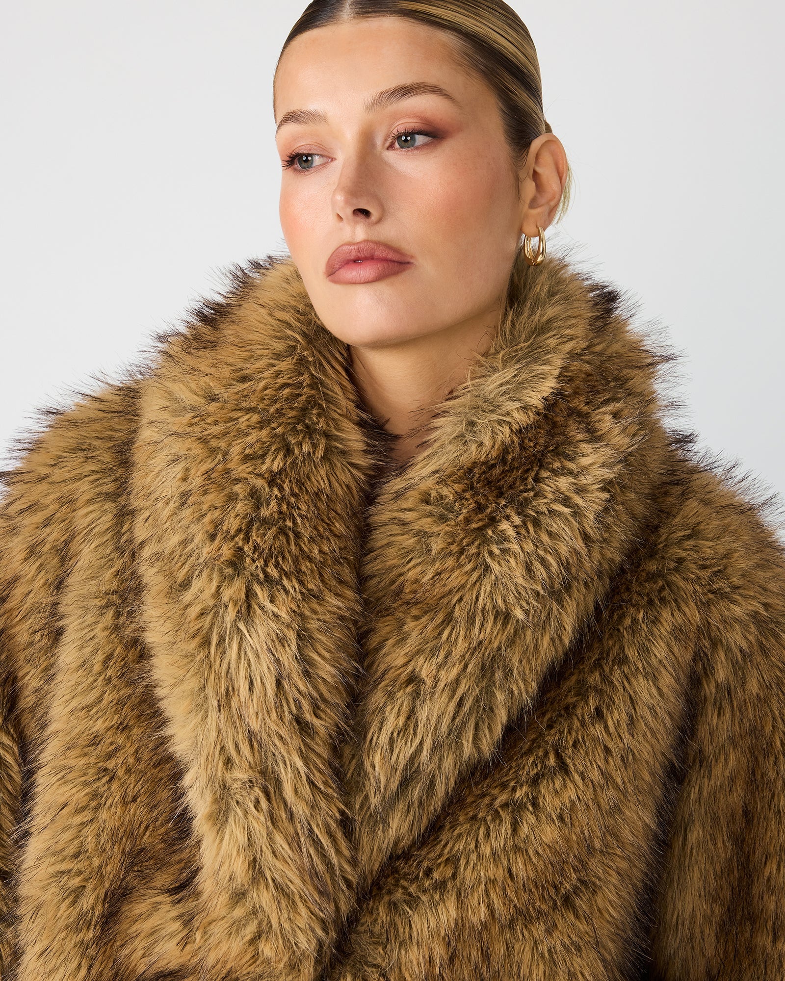 ROE COAT HONEY