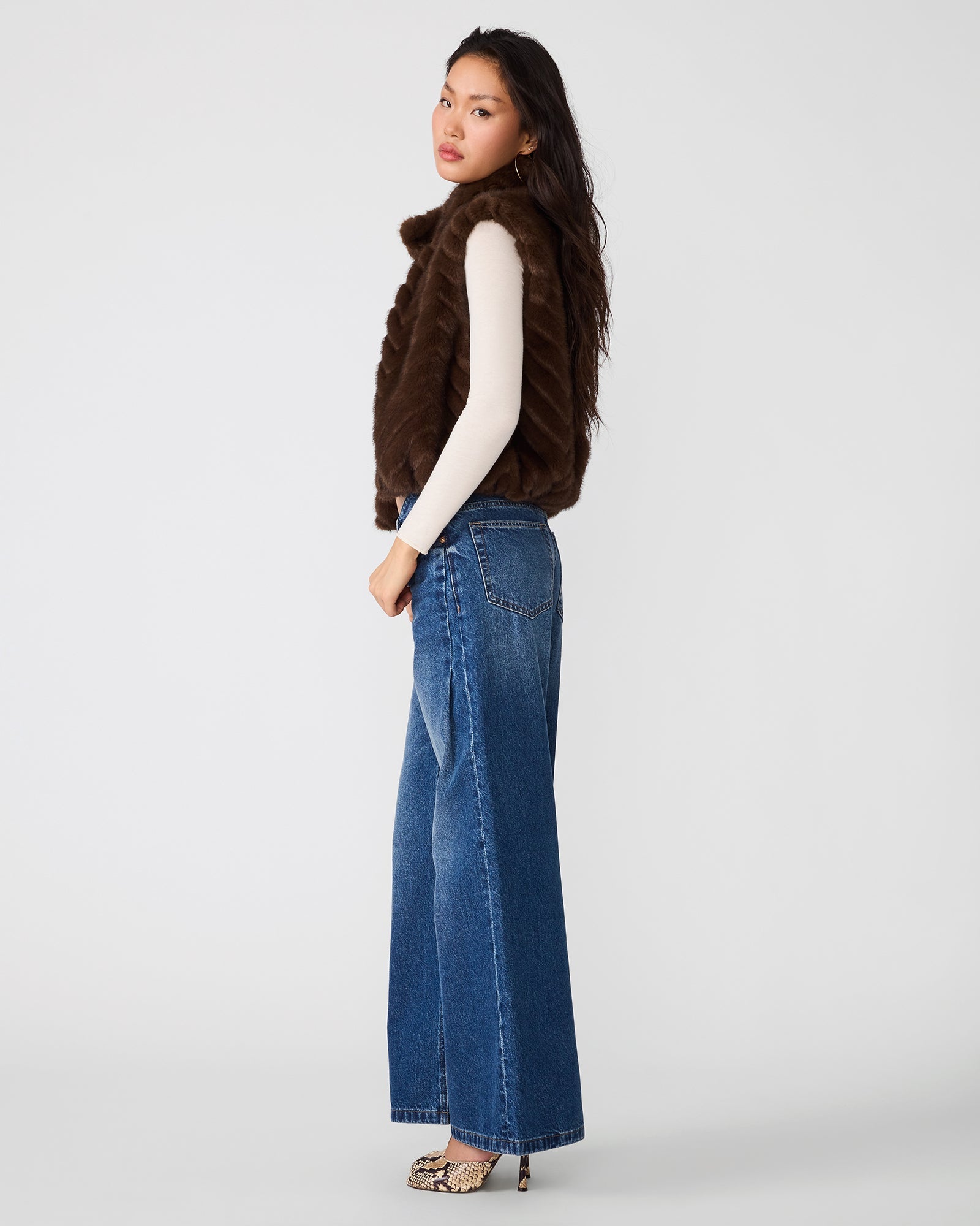 LUXIE VEST DARK ESPRESSO