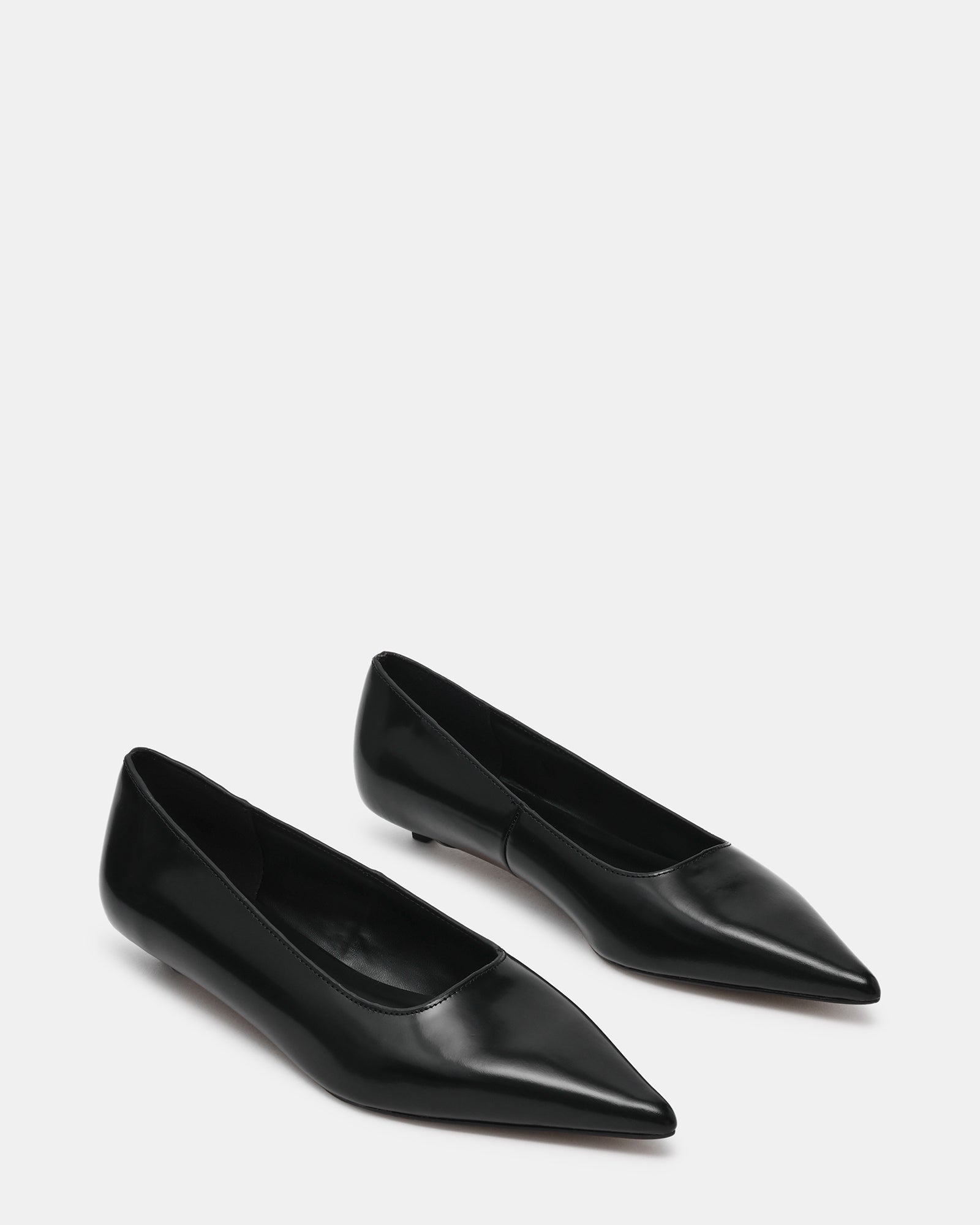 ARDYN BLACK LEATHER
