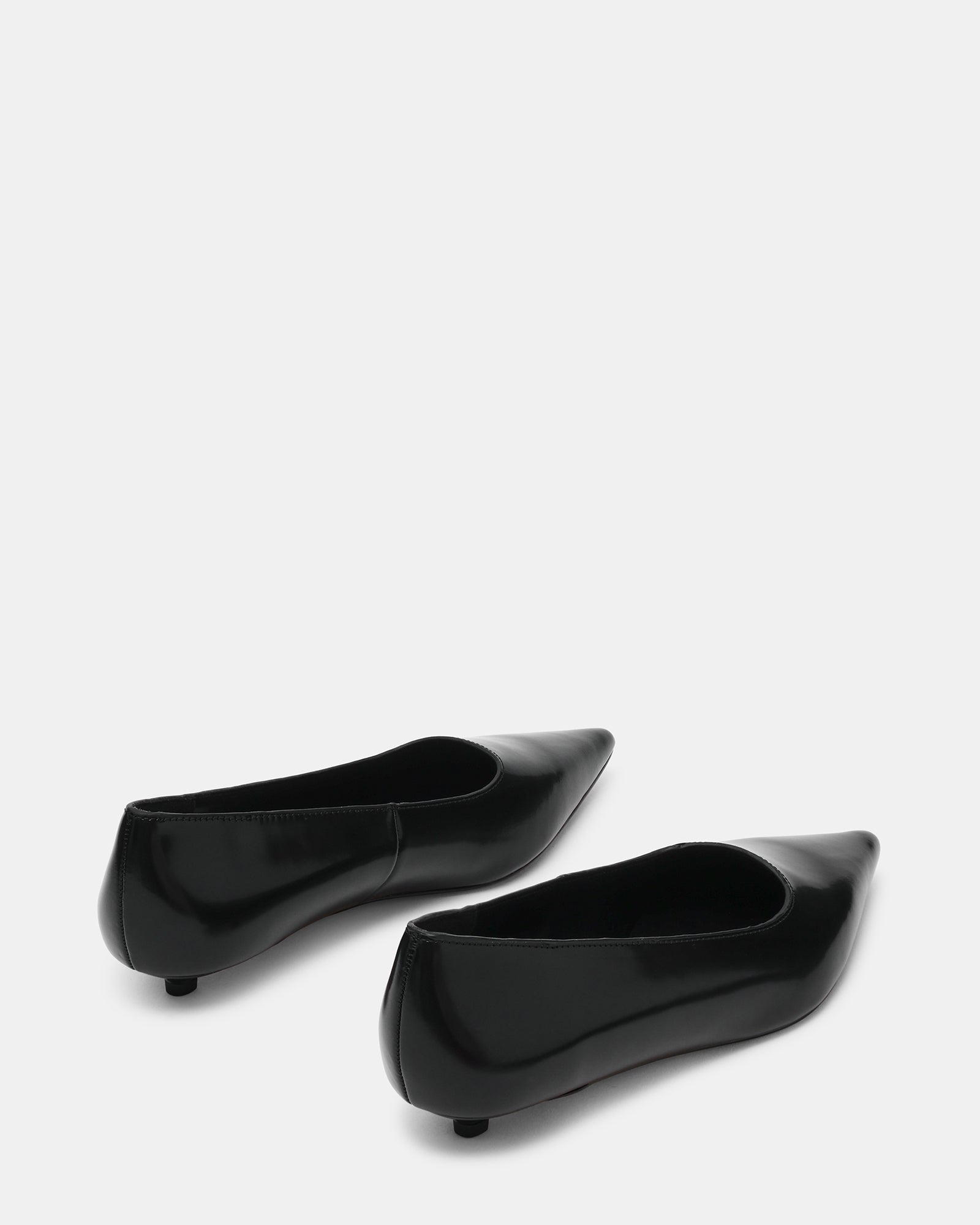 ARDYN BLACK LEATHER