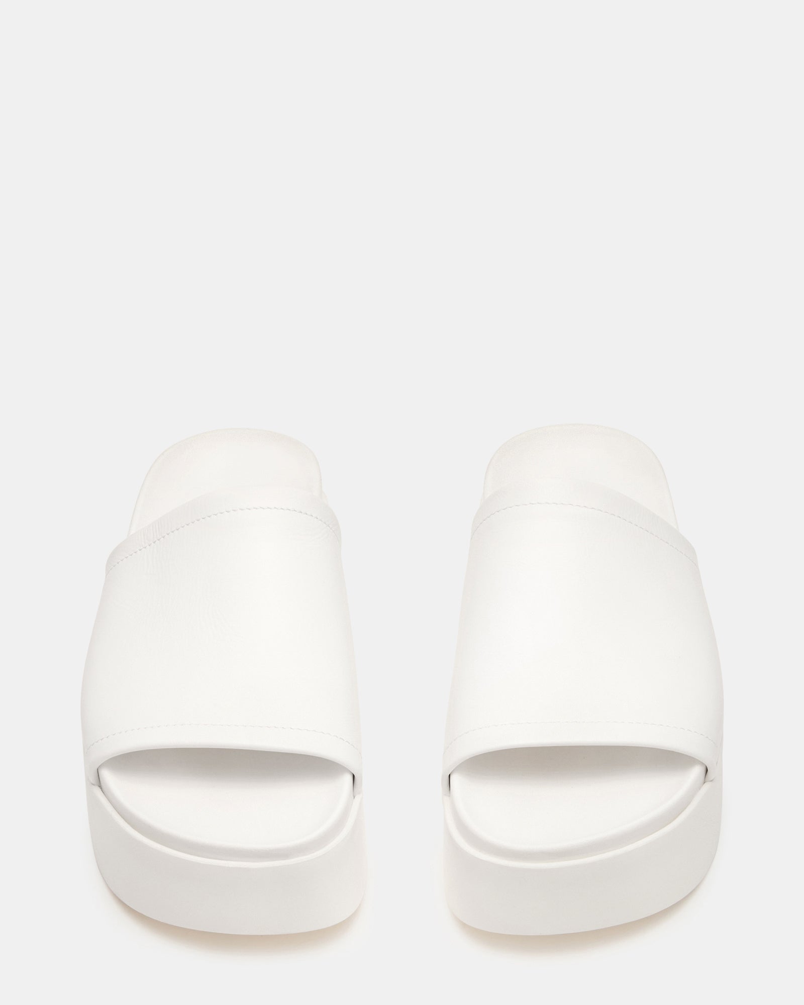 ARWEN WHITE LEATHER
