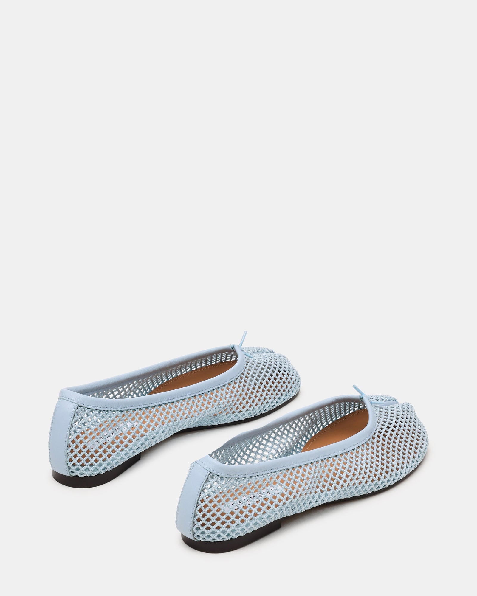 CALICO LIGHT BLUE MESH