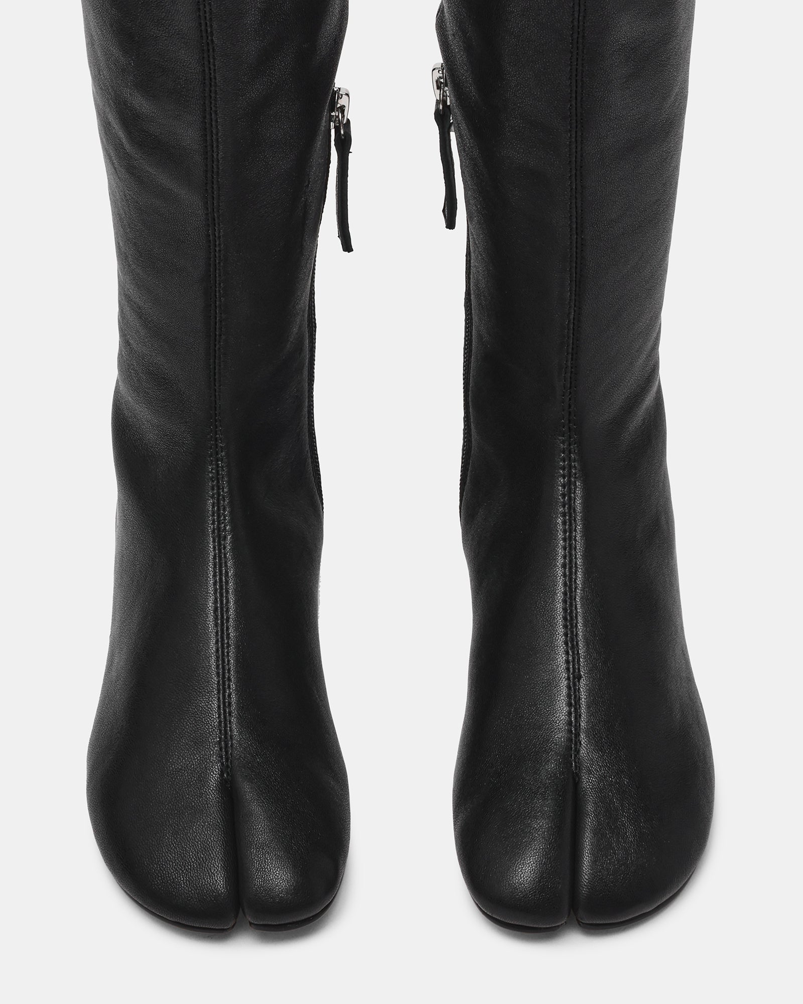 CALORA BLACK LEATHER