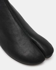 CALORA BLACK LEATHER