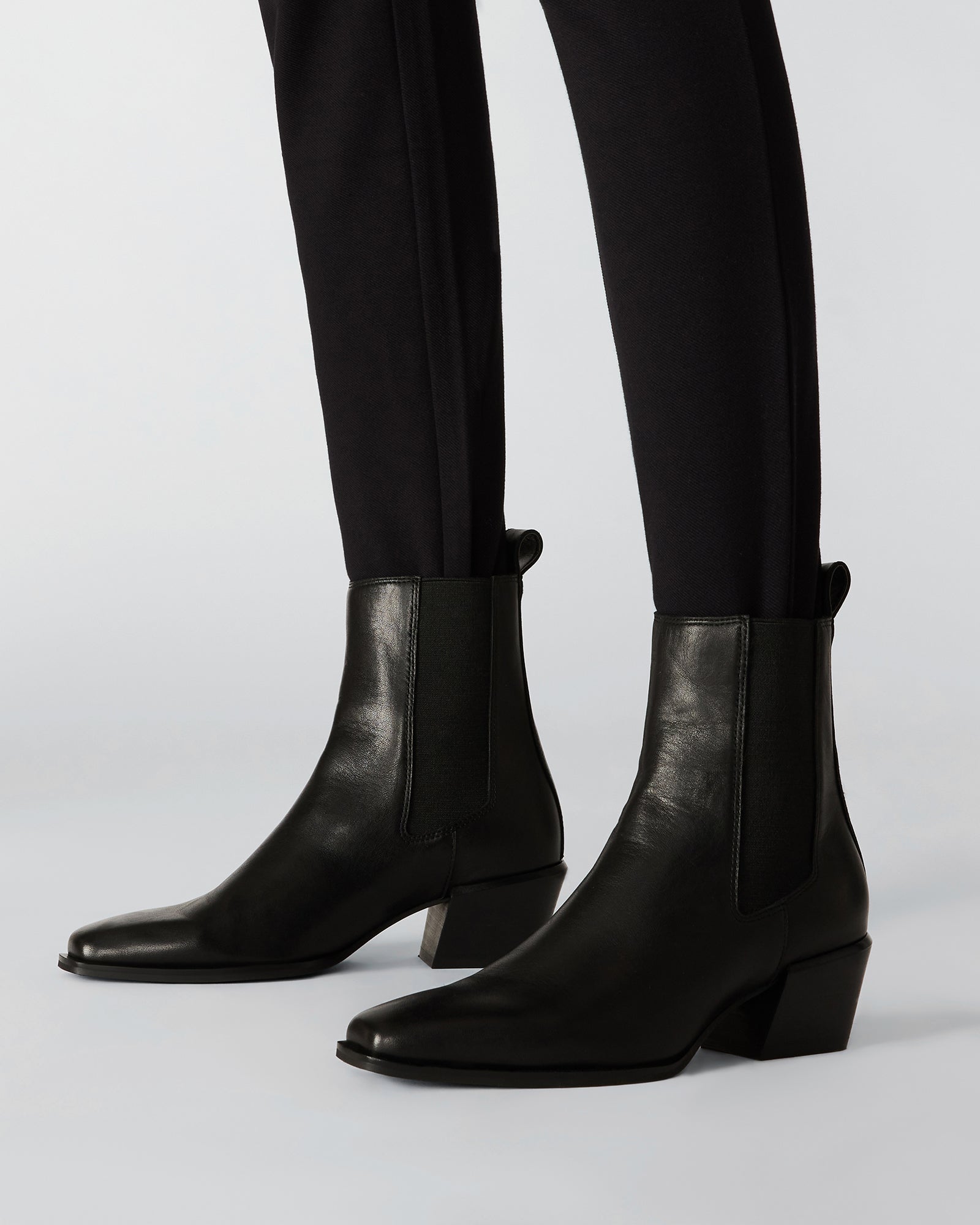 DAXEN BLACK LEATHER