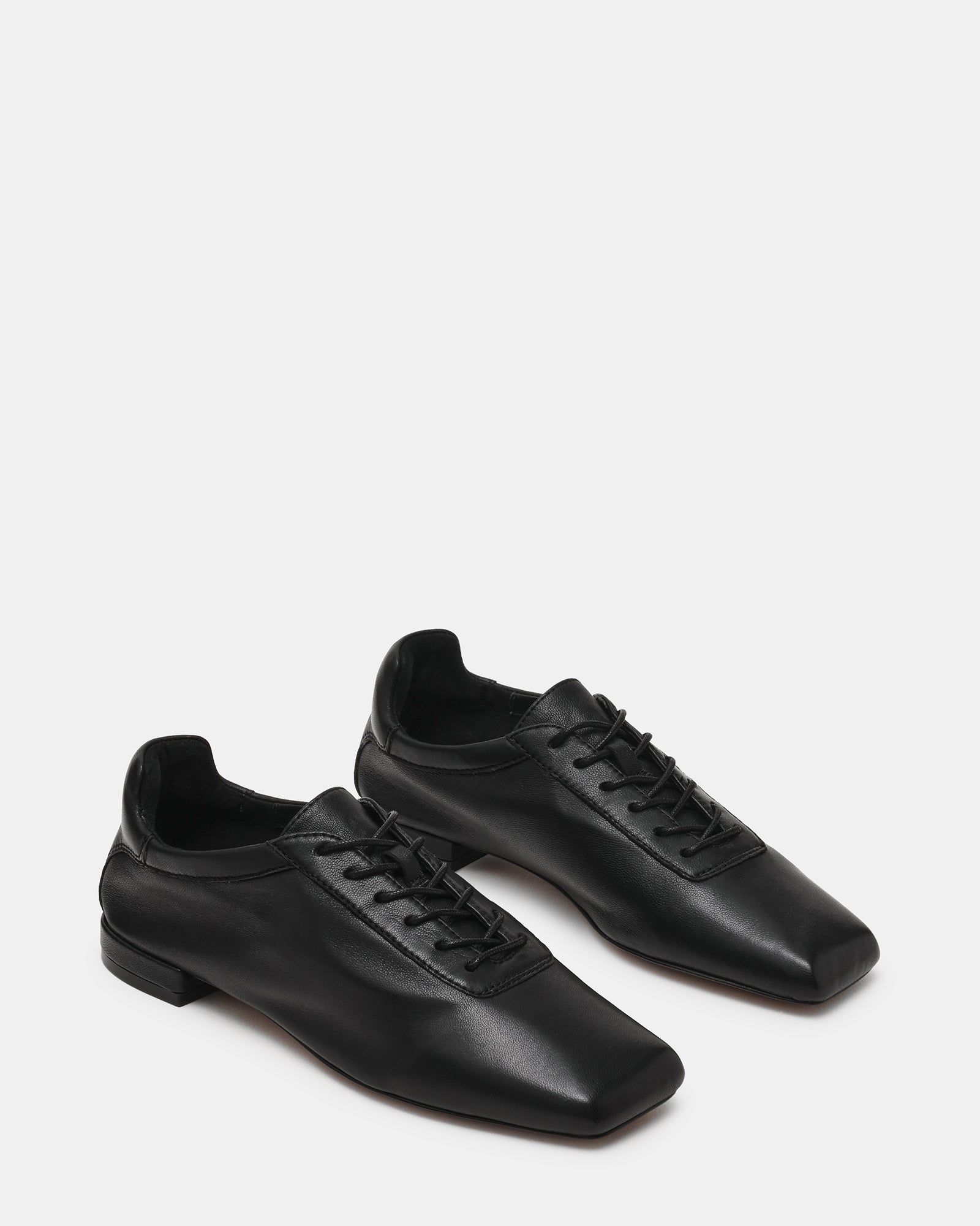 DELPHY LACE-UP BLACK LEATHER