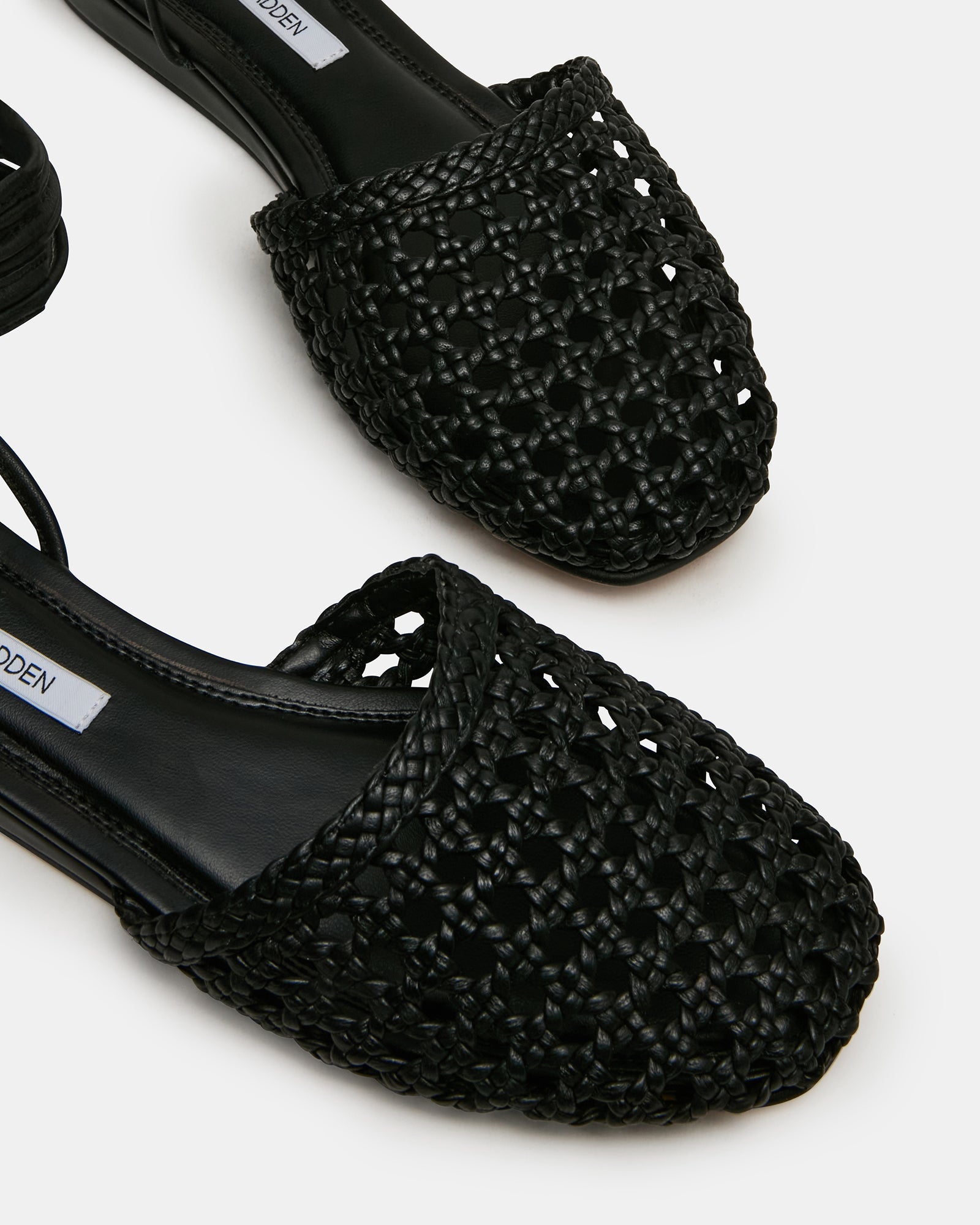 FLUTTER BLACK LEATHER