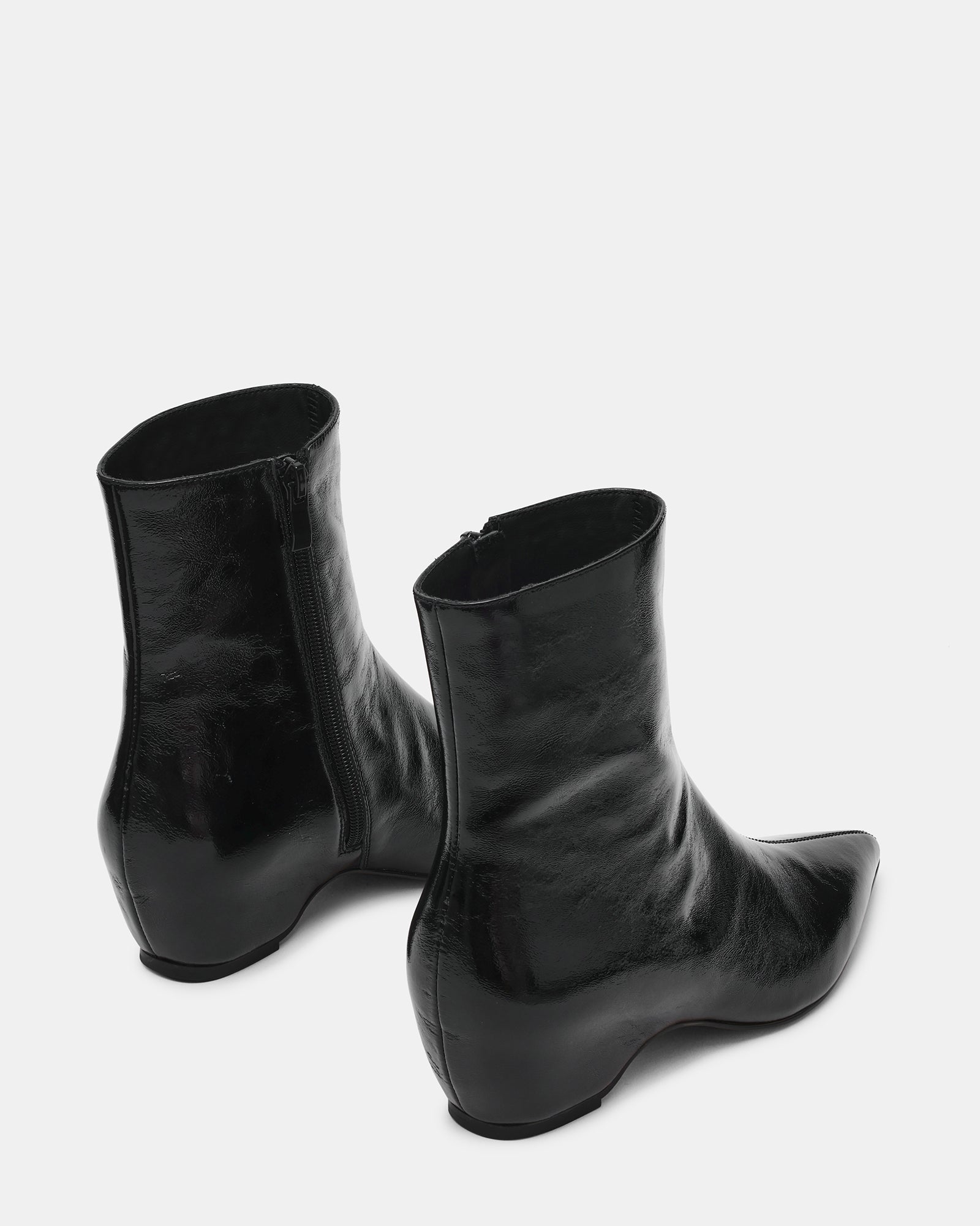 KARLSON BLACK LEATHER