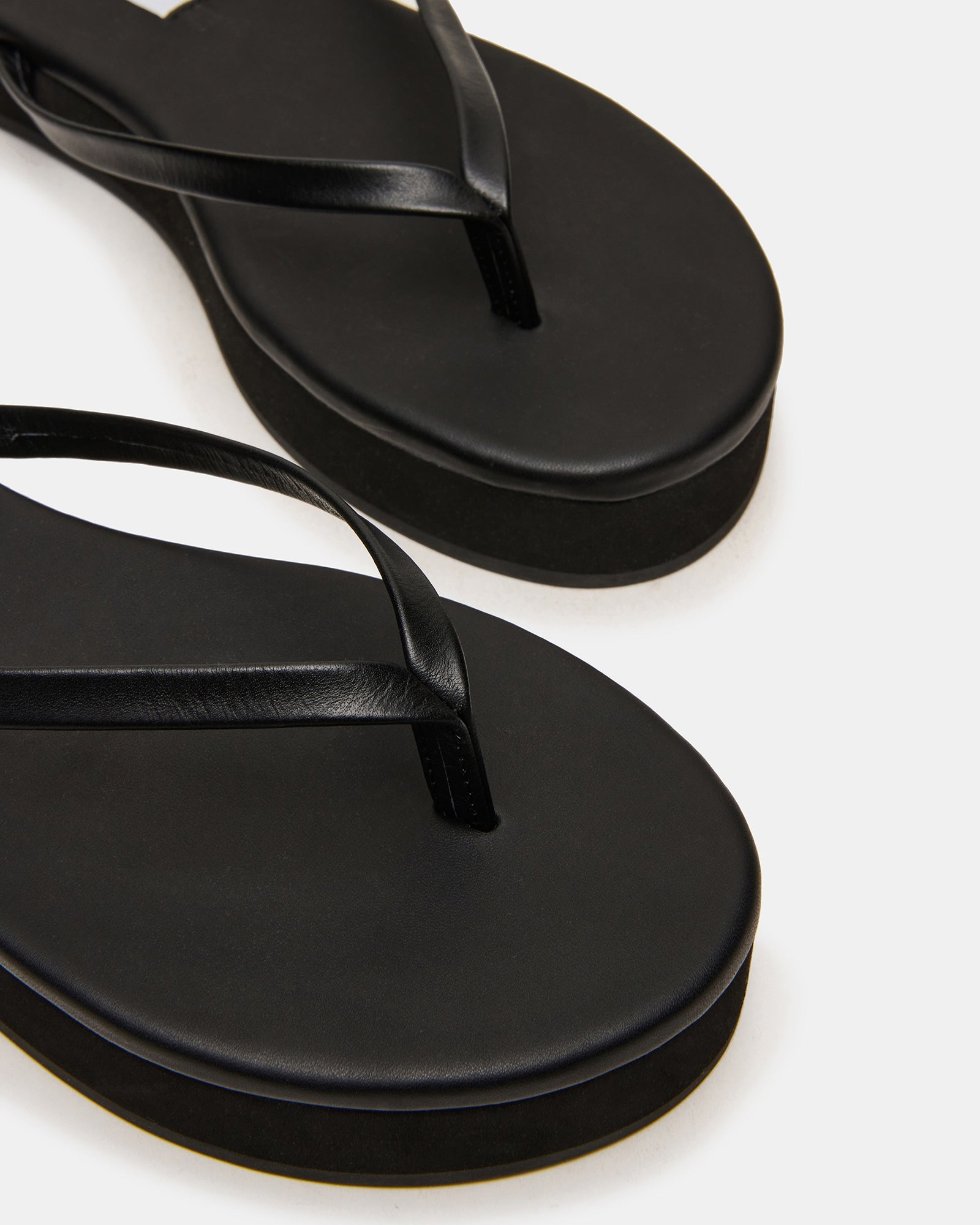 KIORA BLACK LEATHER