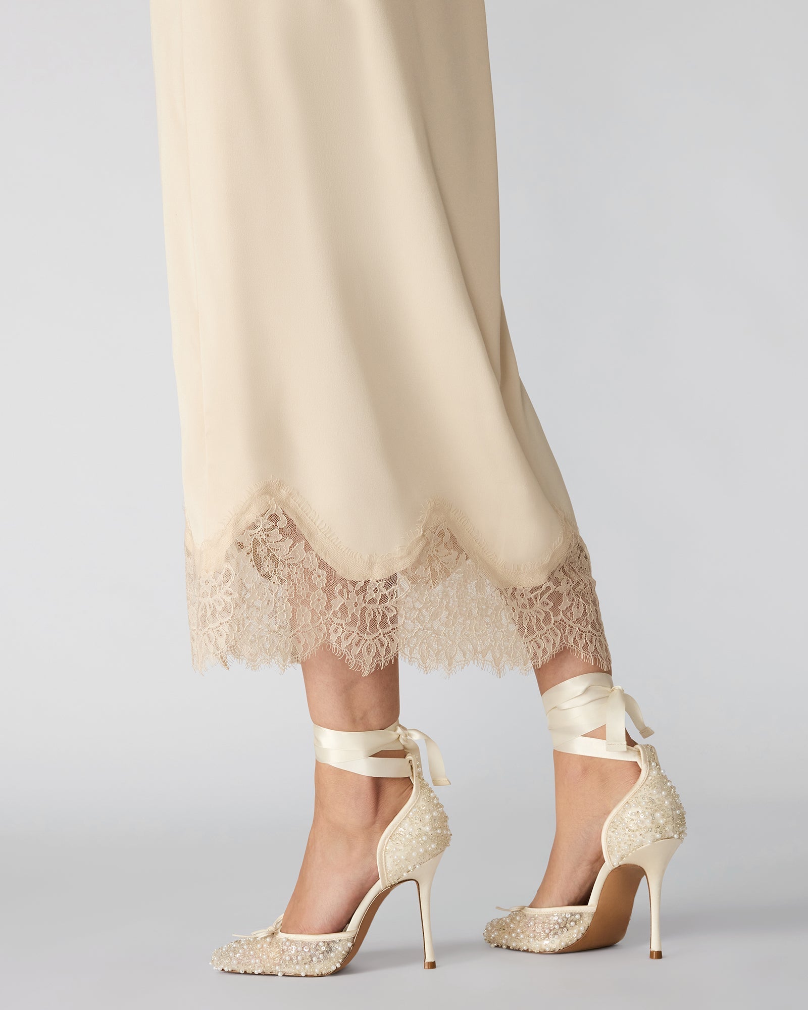 LARINA EMBELLISHED IVORY