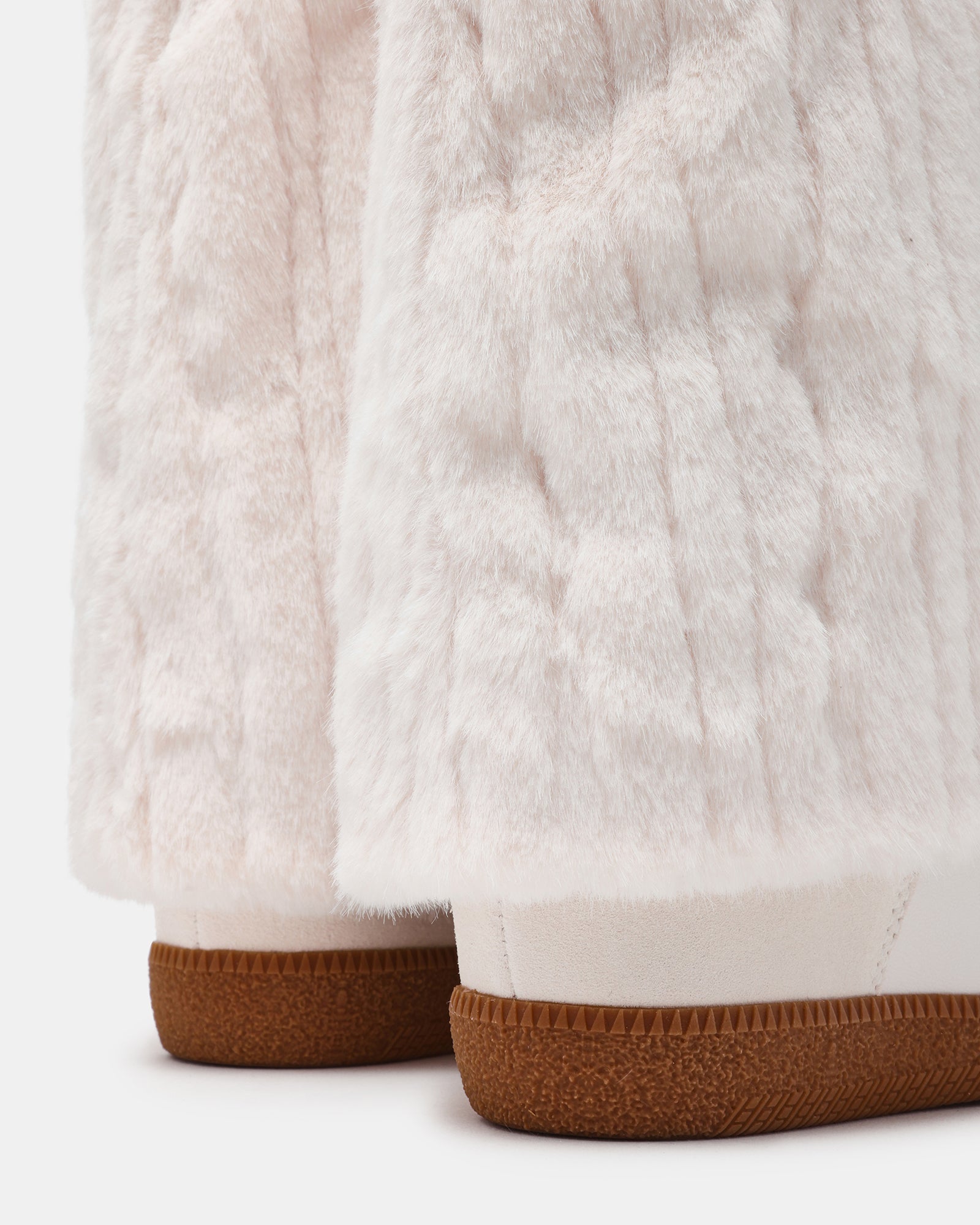 MAVIS FAUX FUR WHITE SUEDE