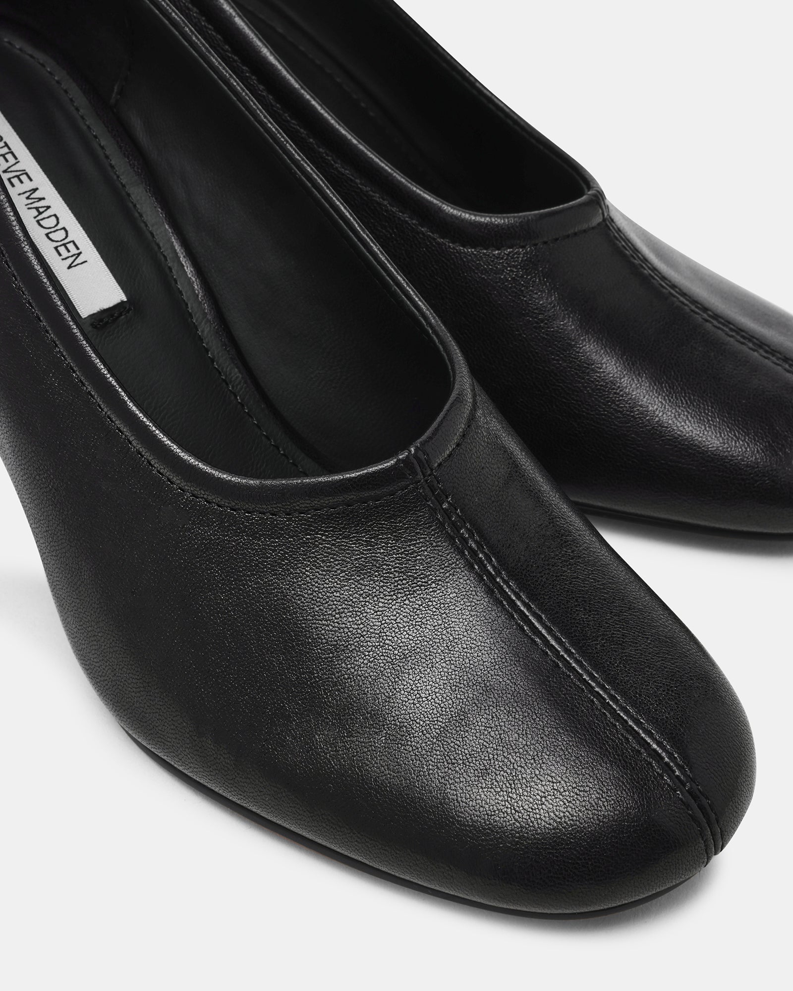 MONNET BLACK LEATHER