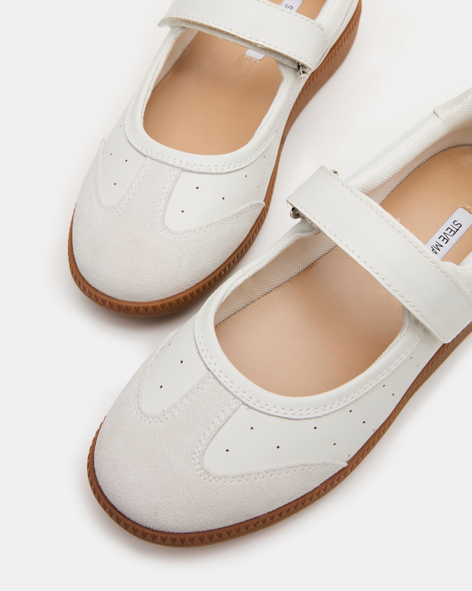 MOVEMENT WHITE