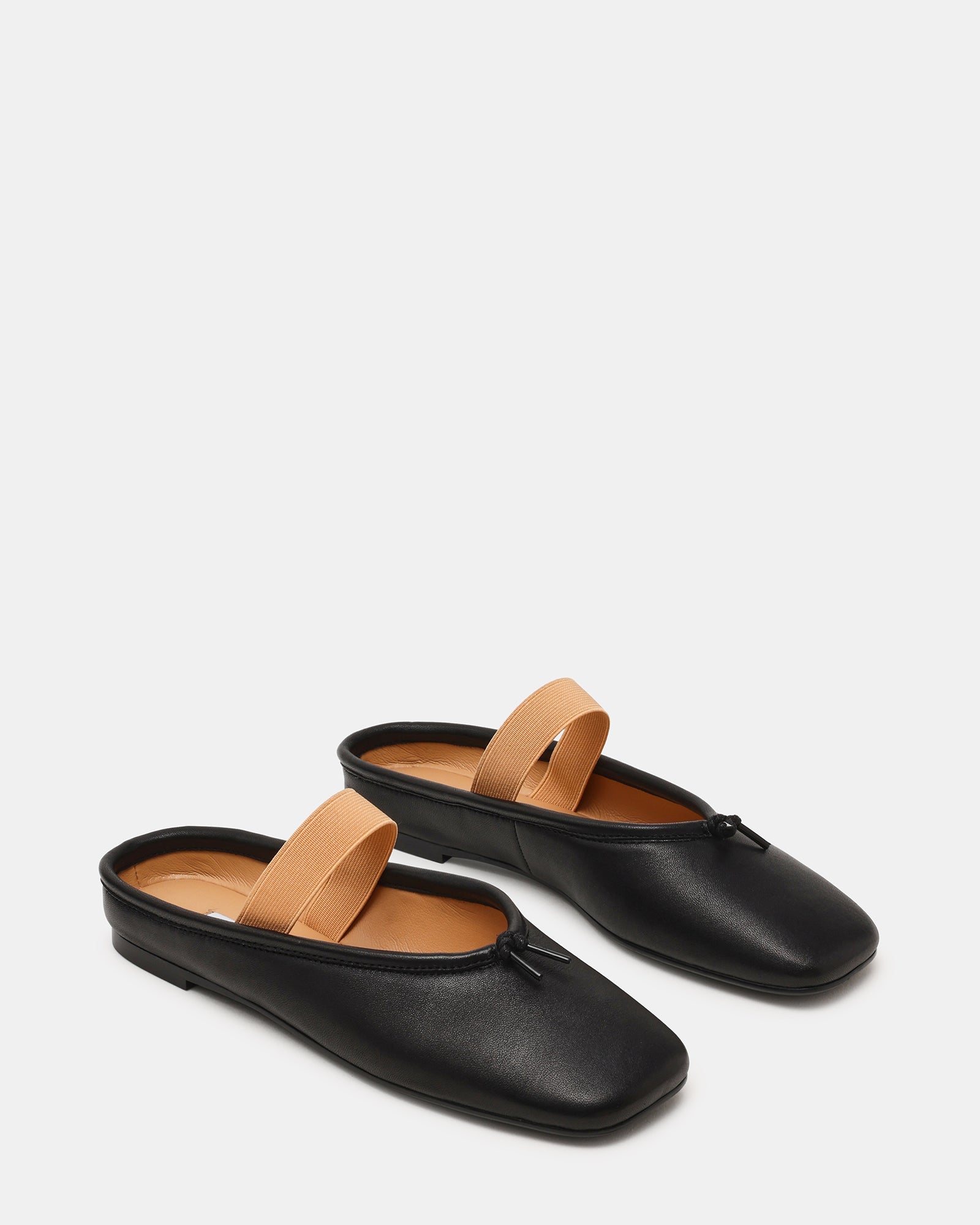 NIMA BLACK LEATHER