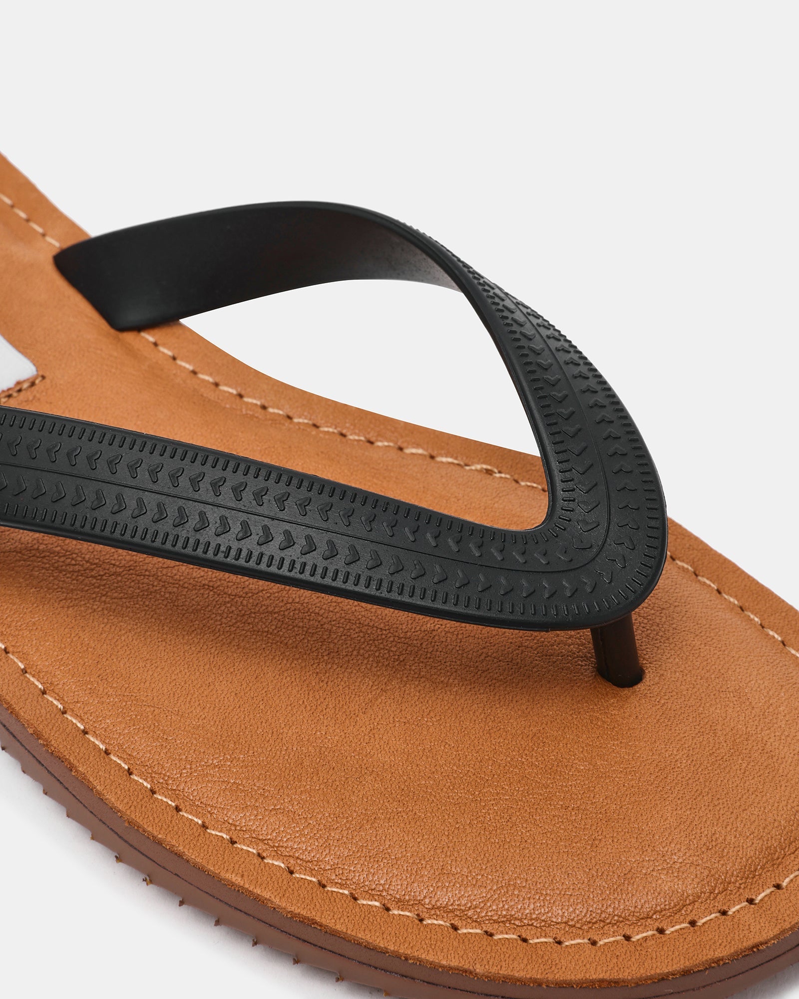 PEYLAN BLACK