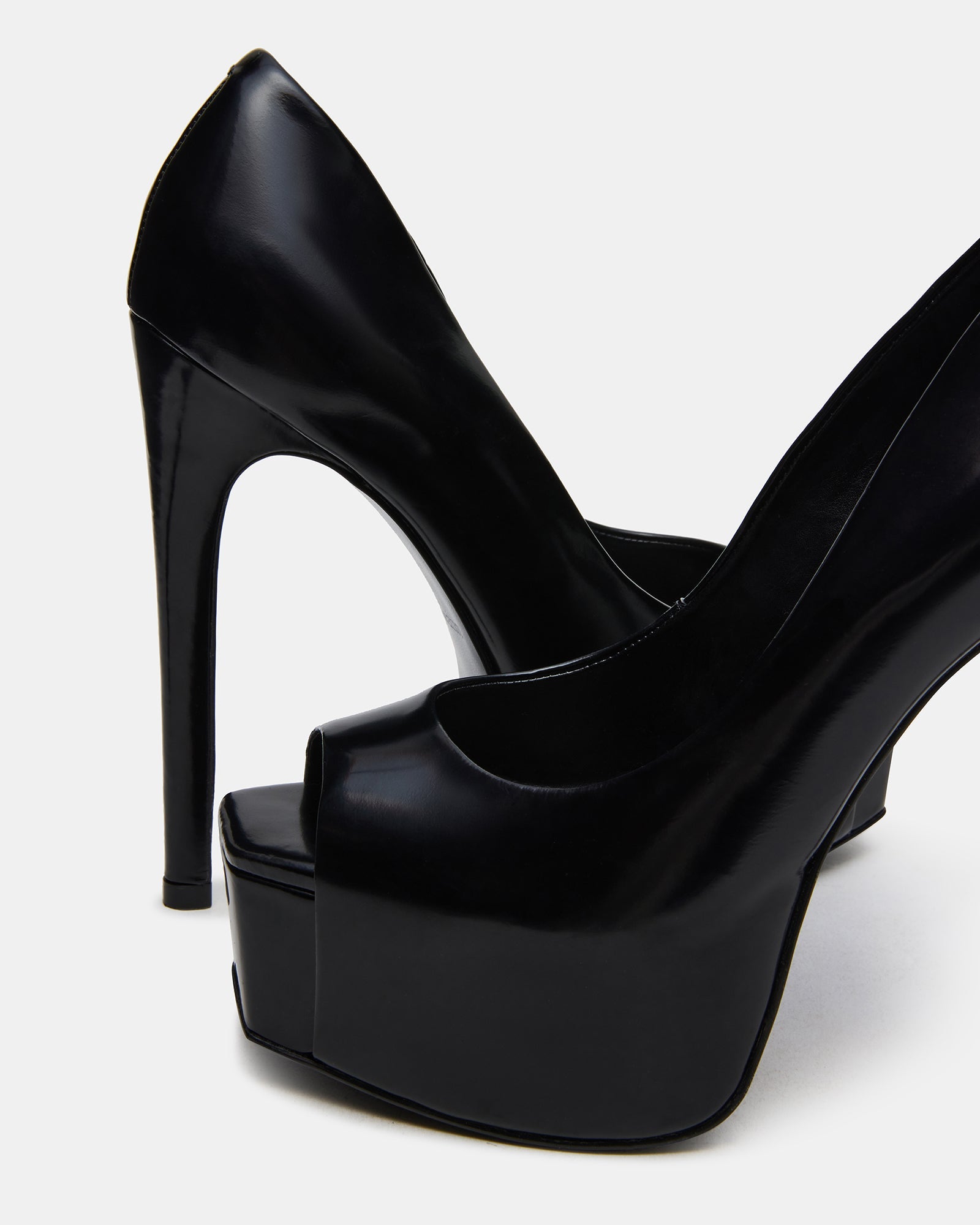 STELAN BLACK LEATHER