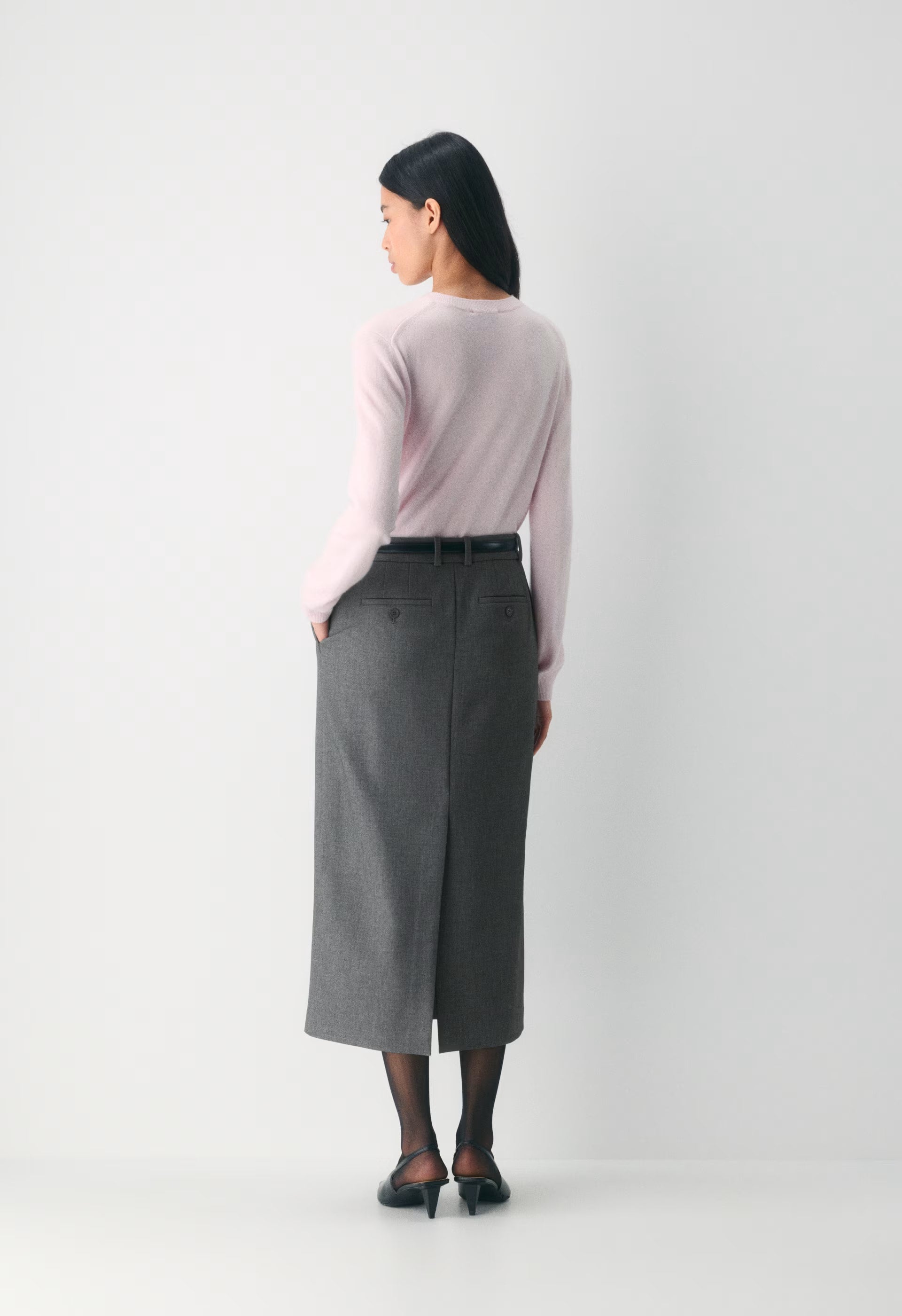 Bare Cashmere Bloor Sweater - MAGNOLIA