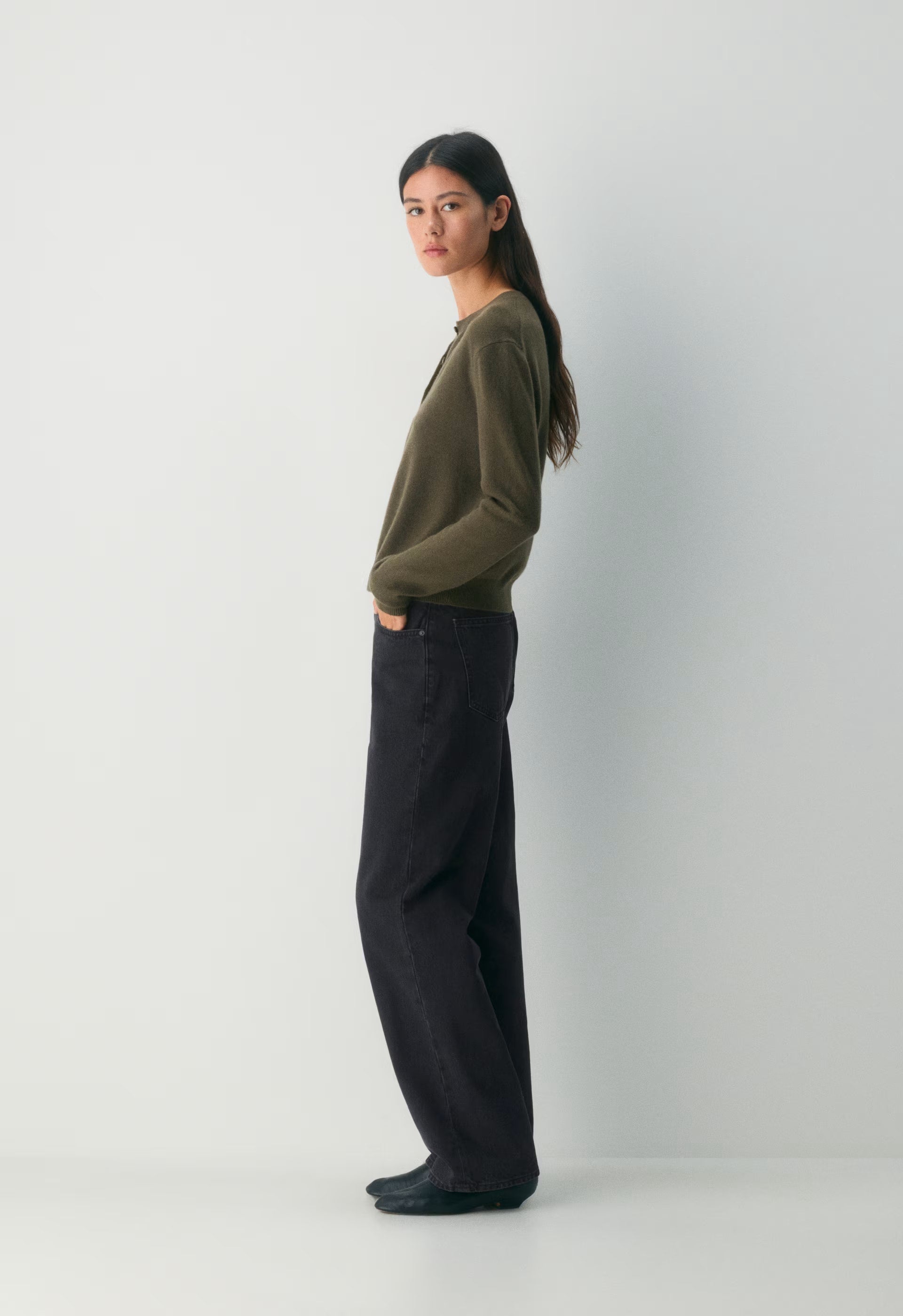 Bare Cashmere Noteworthy Cardigan - DARK OLIVE