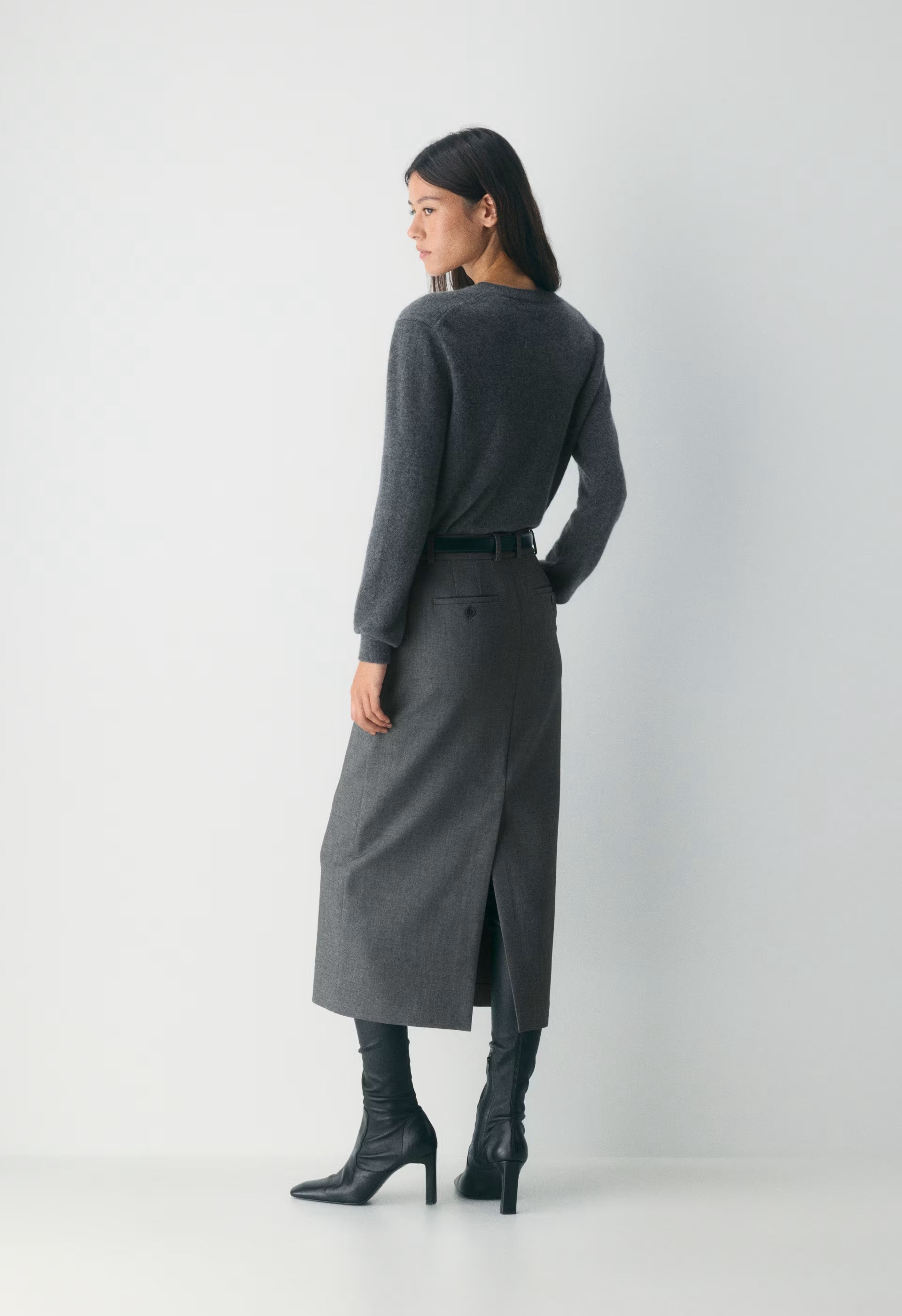 Bare Cashmere Noteworthy Cardigan - HEATHER CHARCOAL