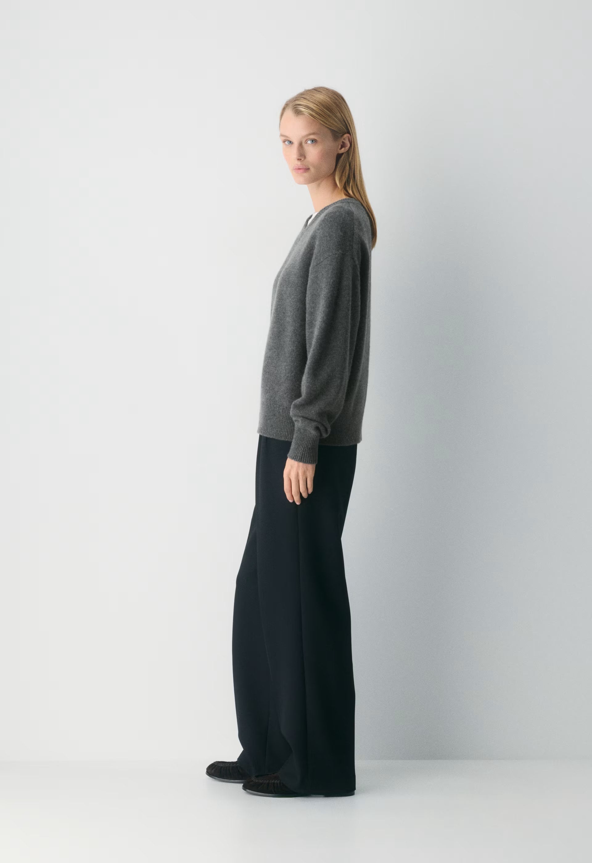 Essential Cashmere Context Sweater - HEATHER CHARCOAL