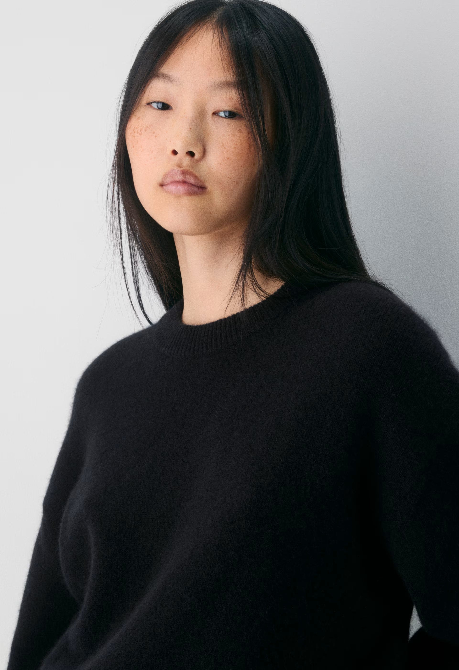 Essential Cashmere Relic Sweater - BLACK