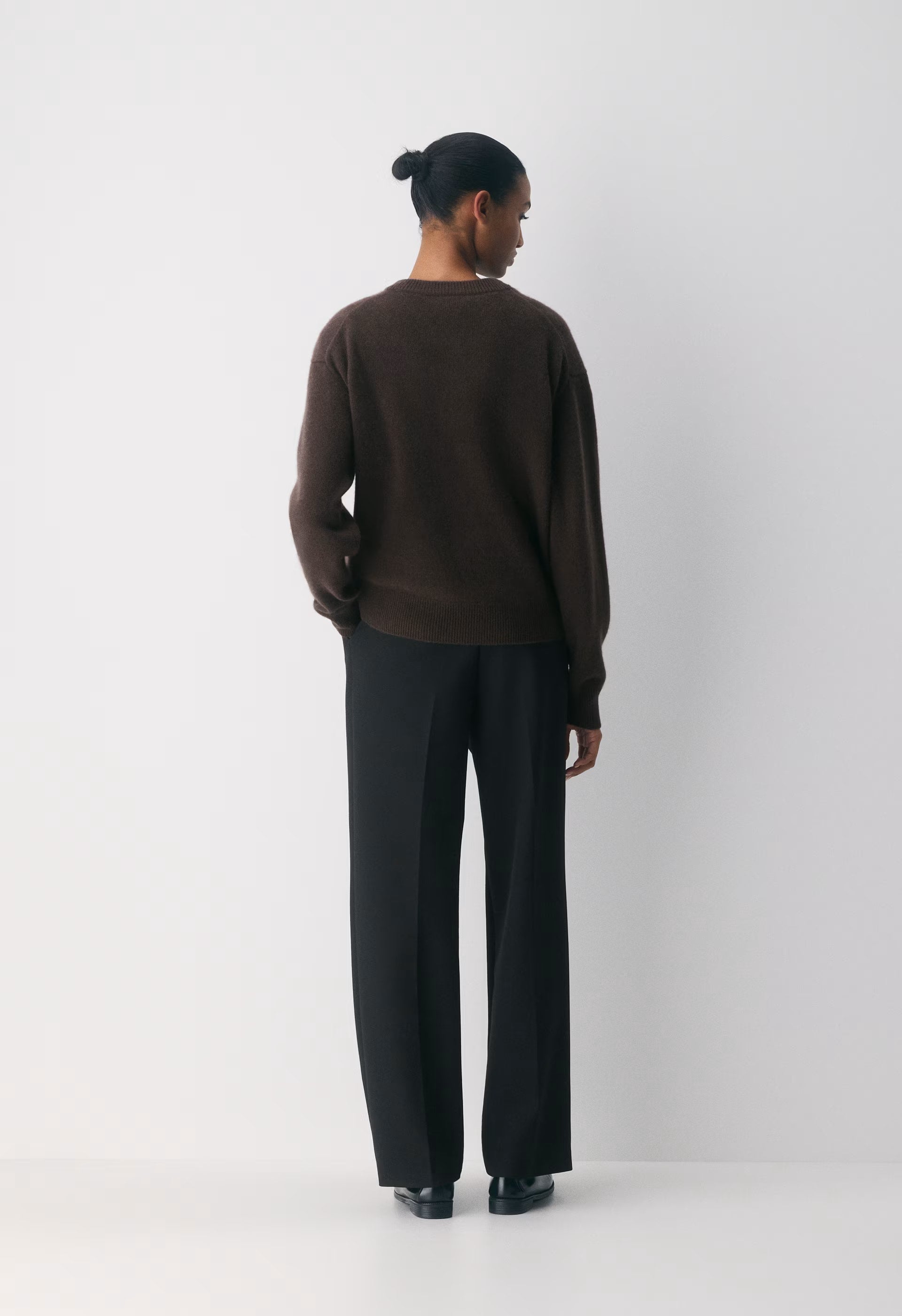 Essential Cashmere Relic Sweater - RICH MOCHA BROWN